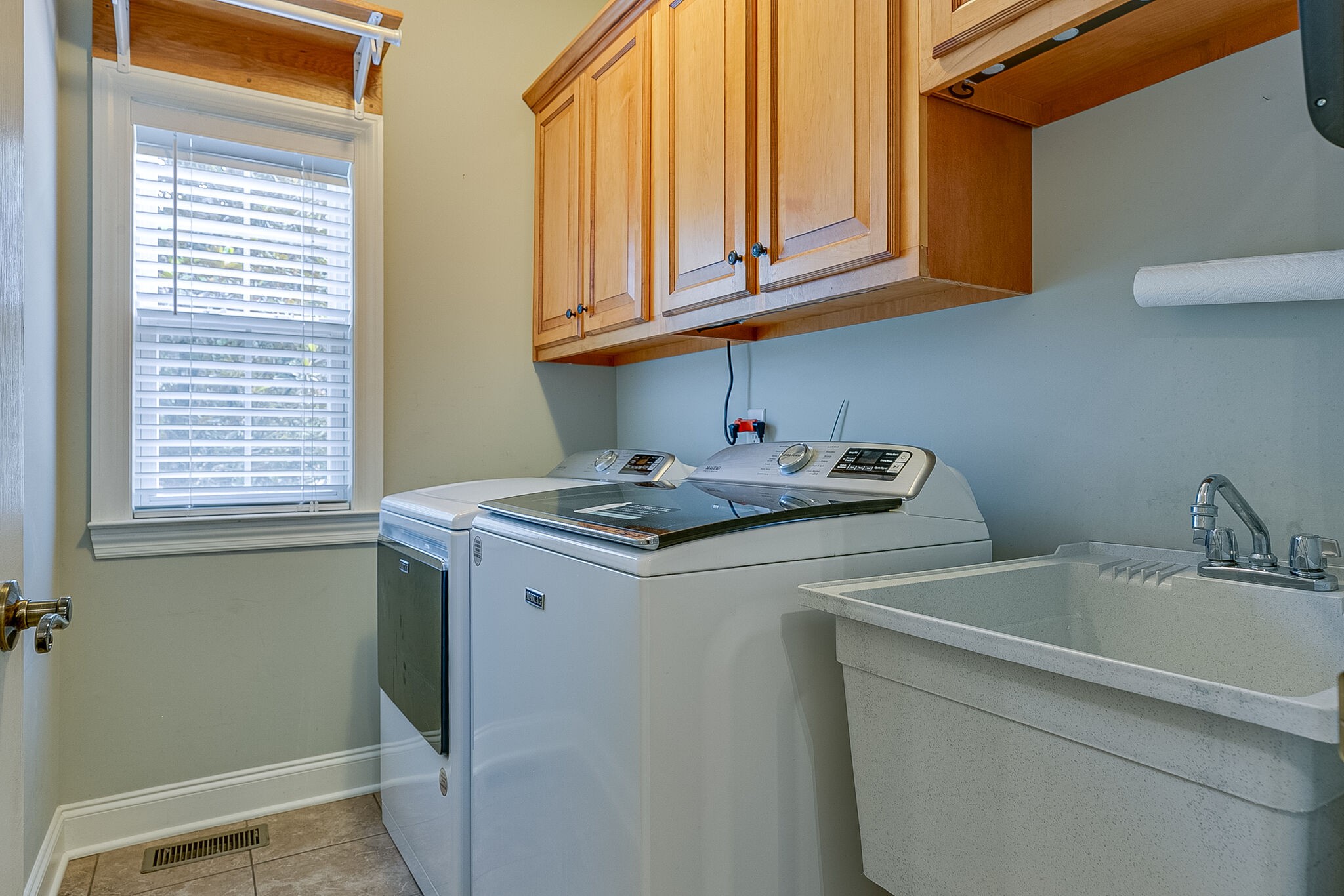 216 Old Orchard Dr