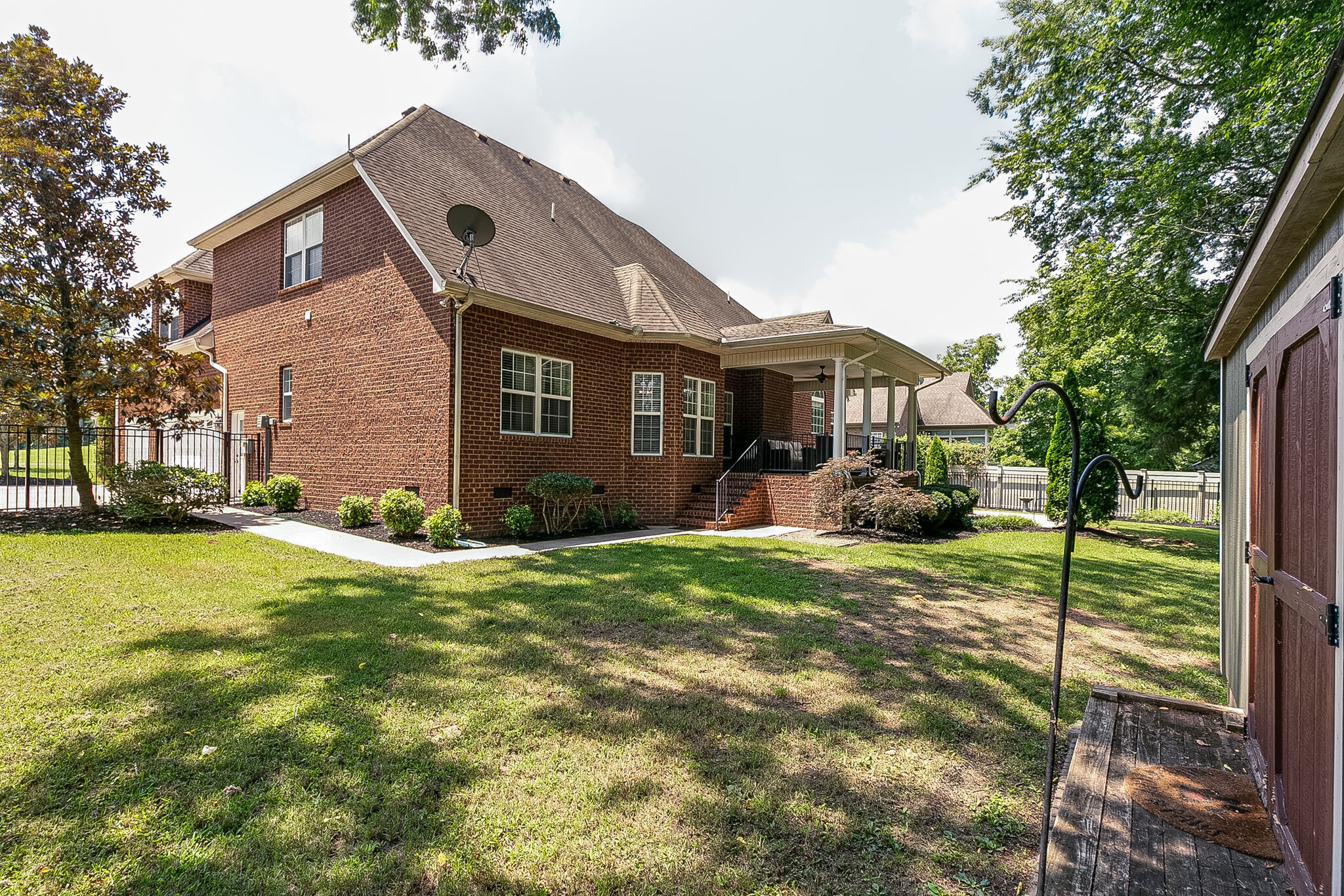 216 Old Orchard Dr
