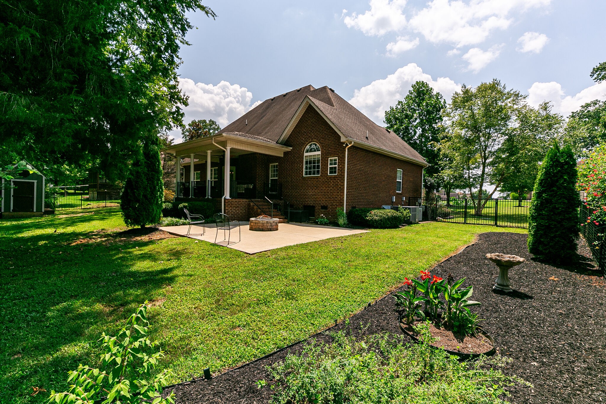 216 Old Orchard Dr
