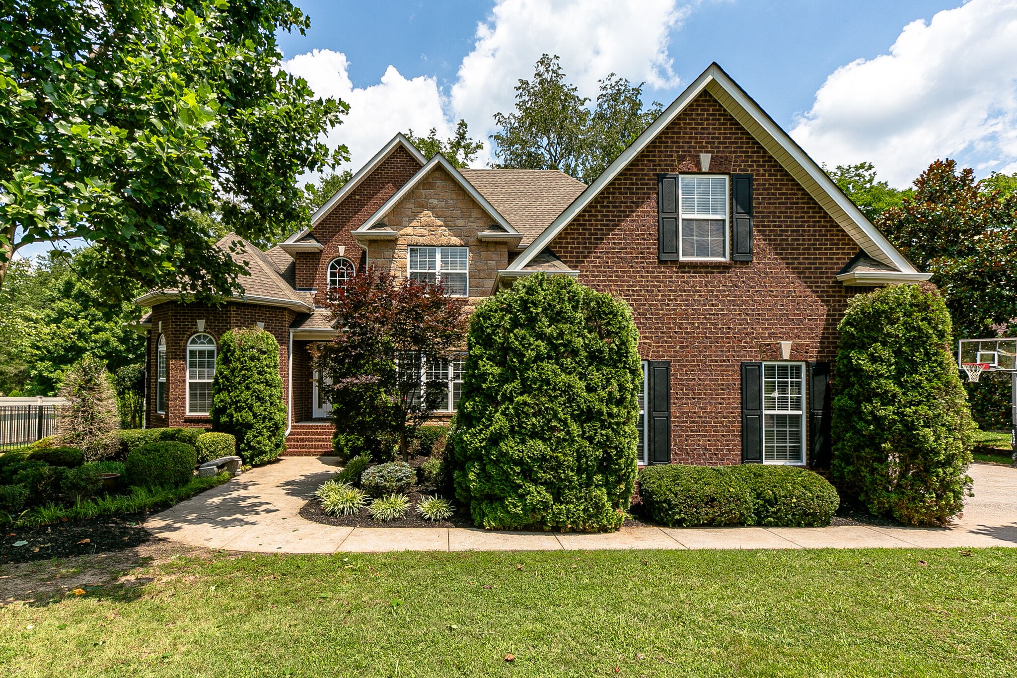 216 Old Orchard Dr