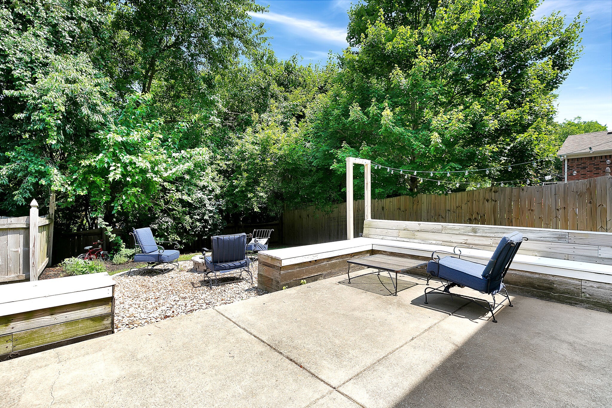 210 Watson View Dr