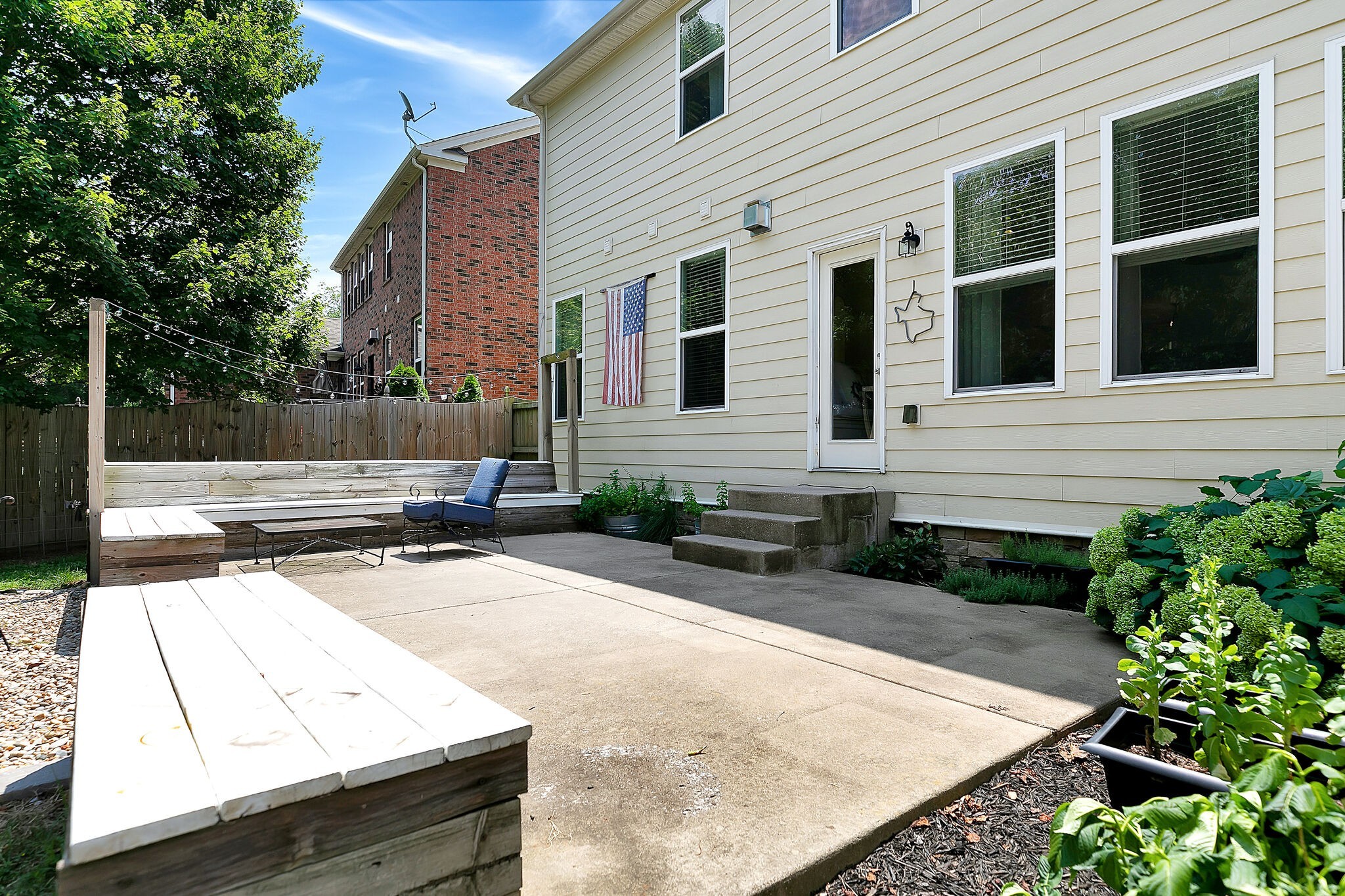 210 Watson View Dr
