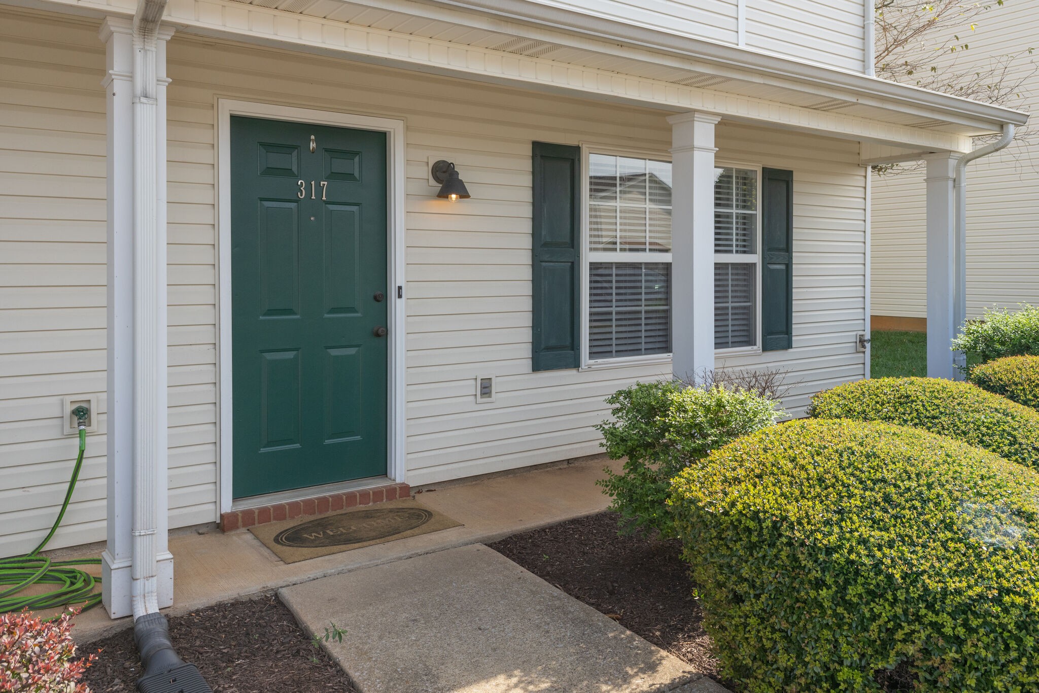 317 Shoshone Pl