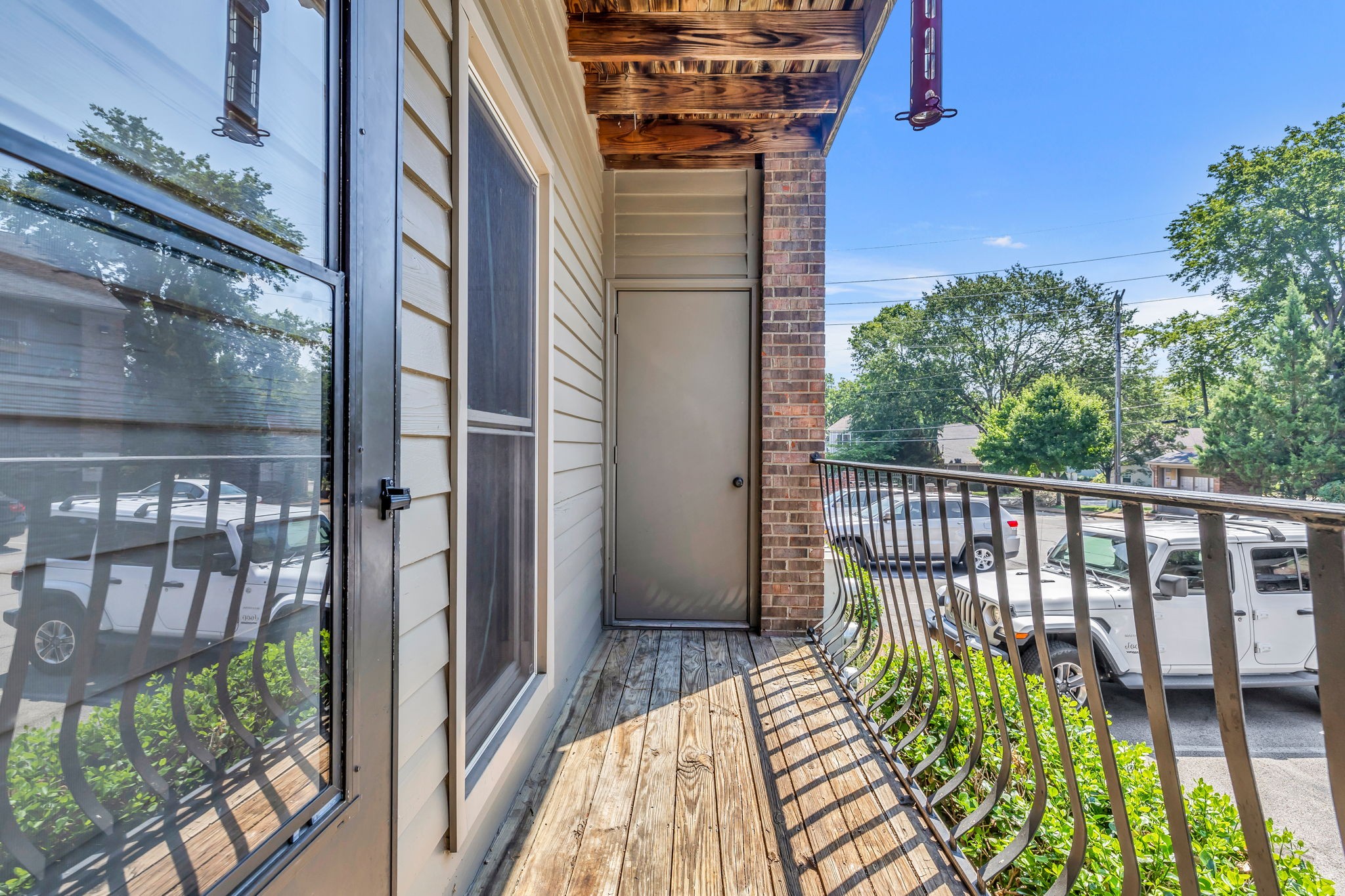 404 Sloan Rd