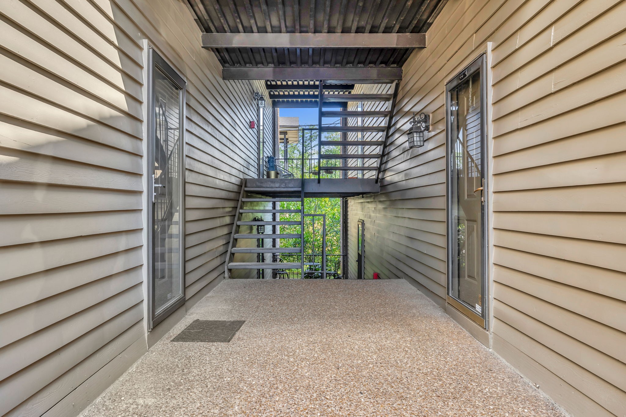 404 Sloan Rd