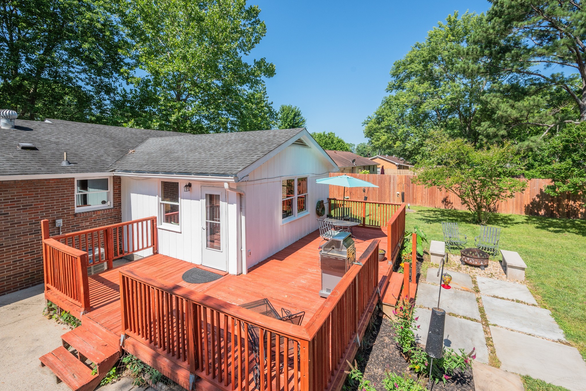8037 Arbor Dr