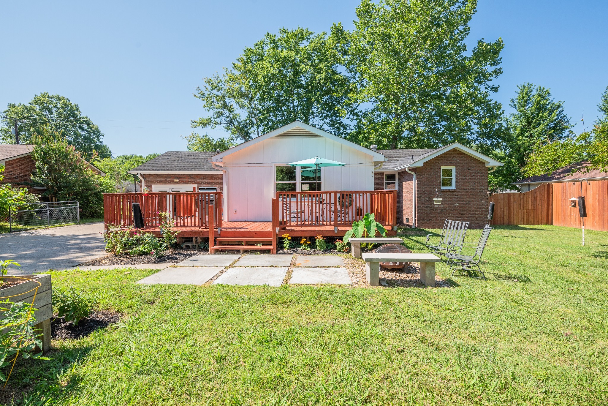 8037 Arbor Dr