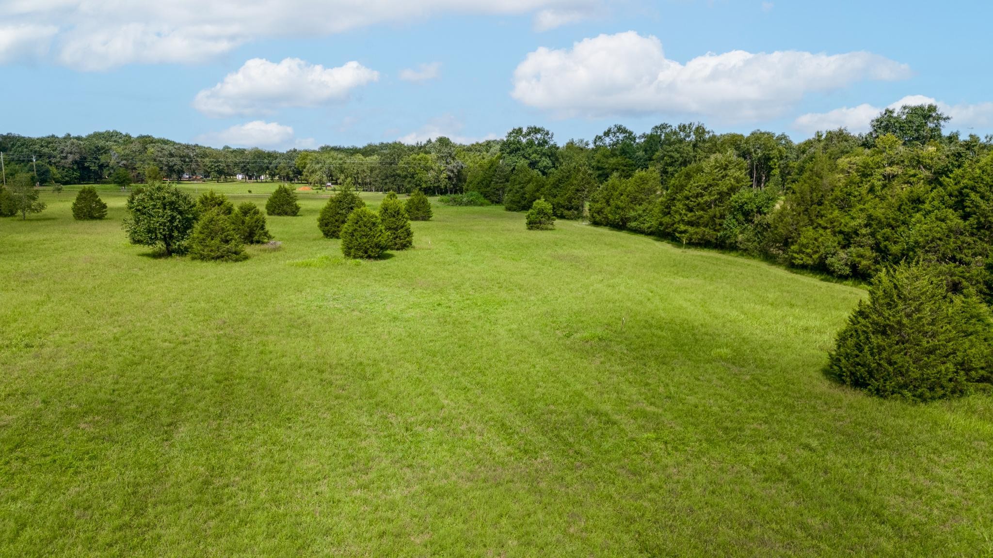 4889 Woodbury Pike
