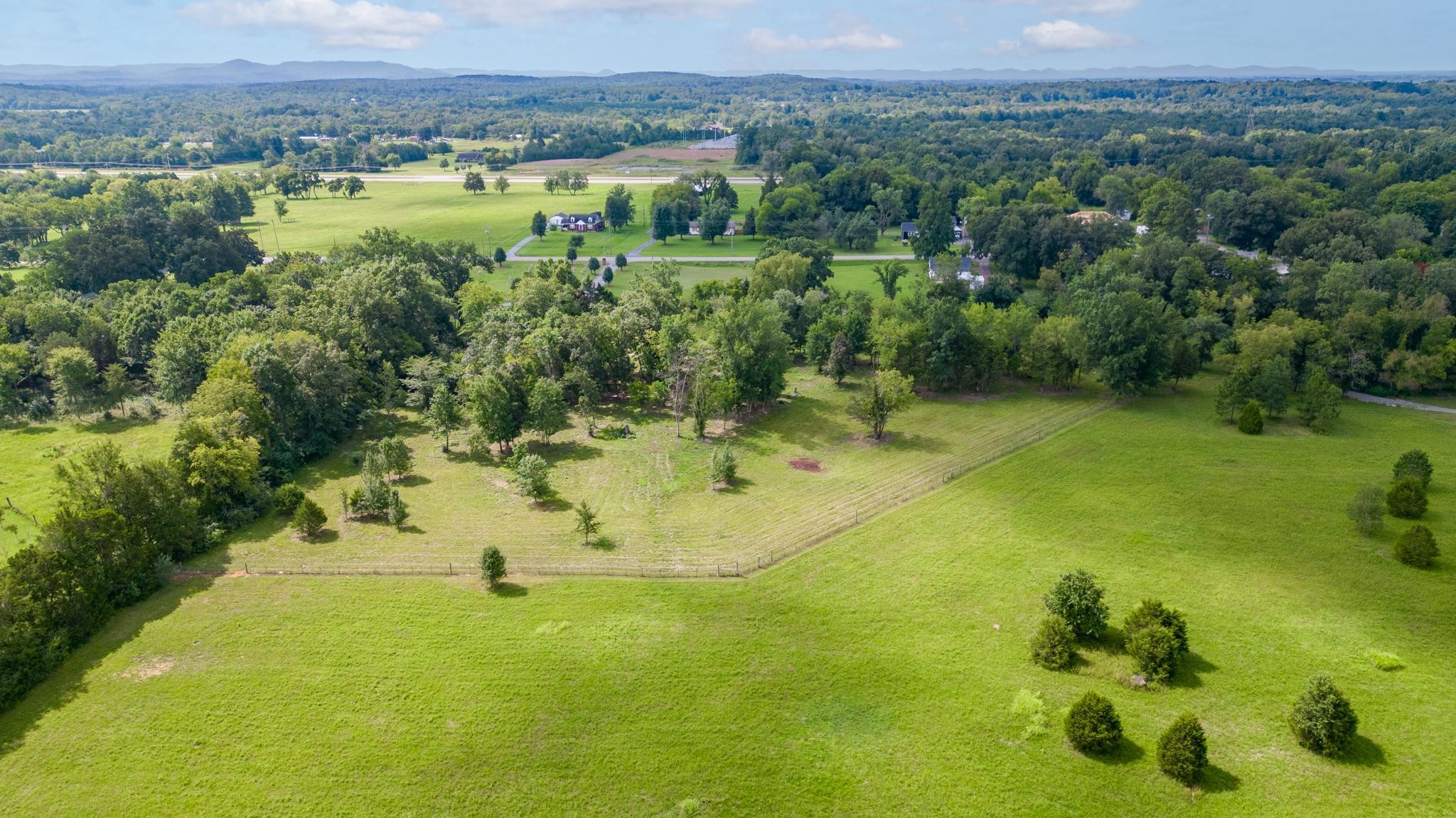 4889 Woodbury Pike