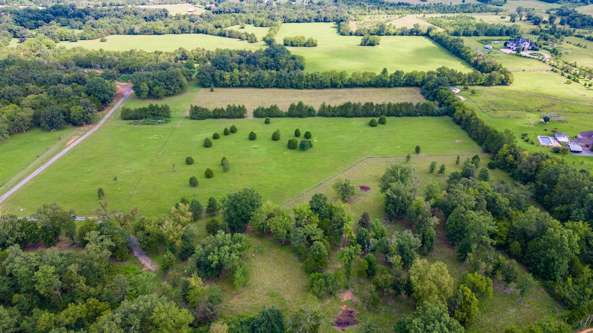 4889 Woodbury Pike