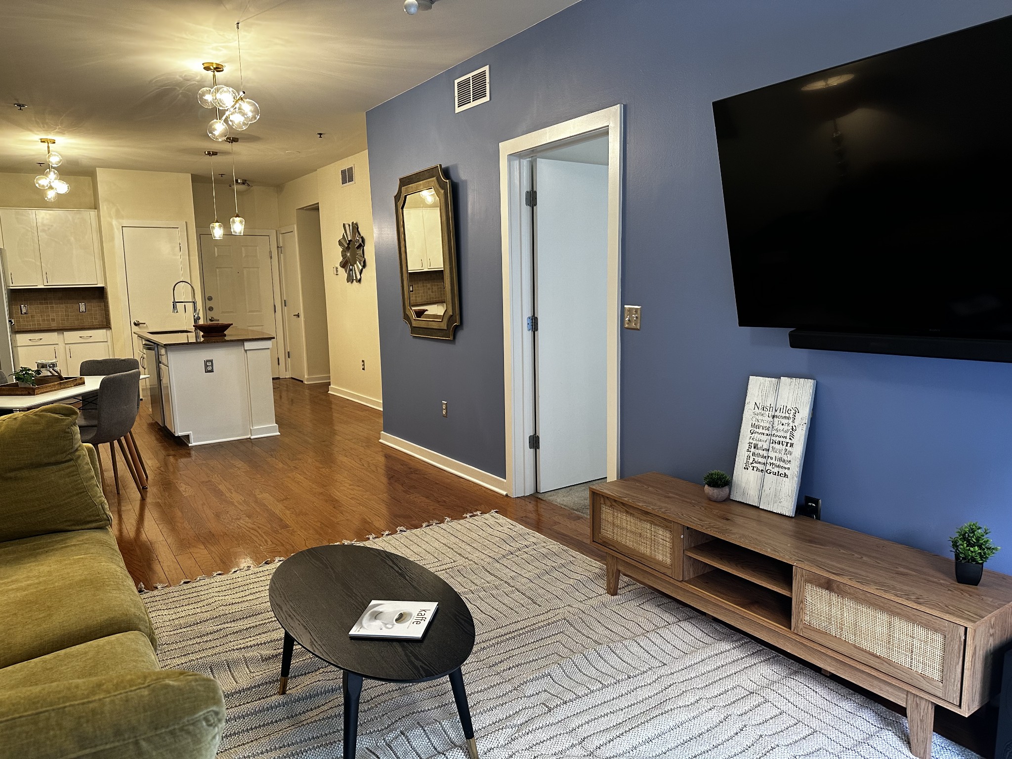 1803 Broadway Unit: 219