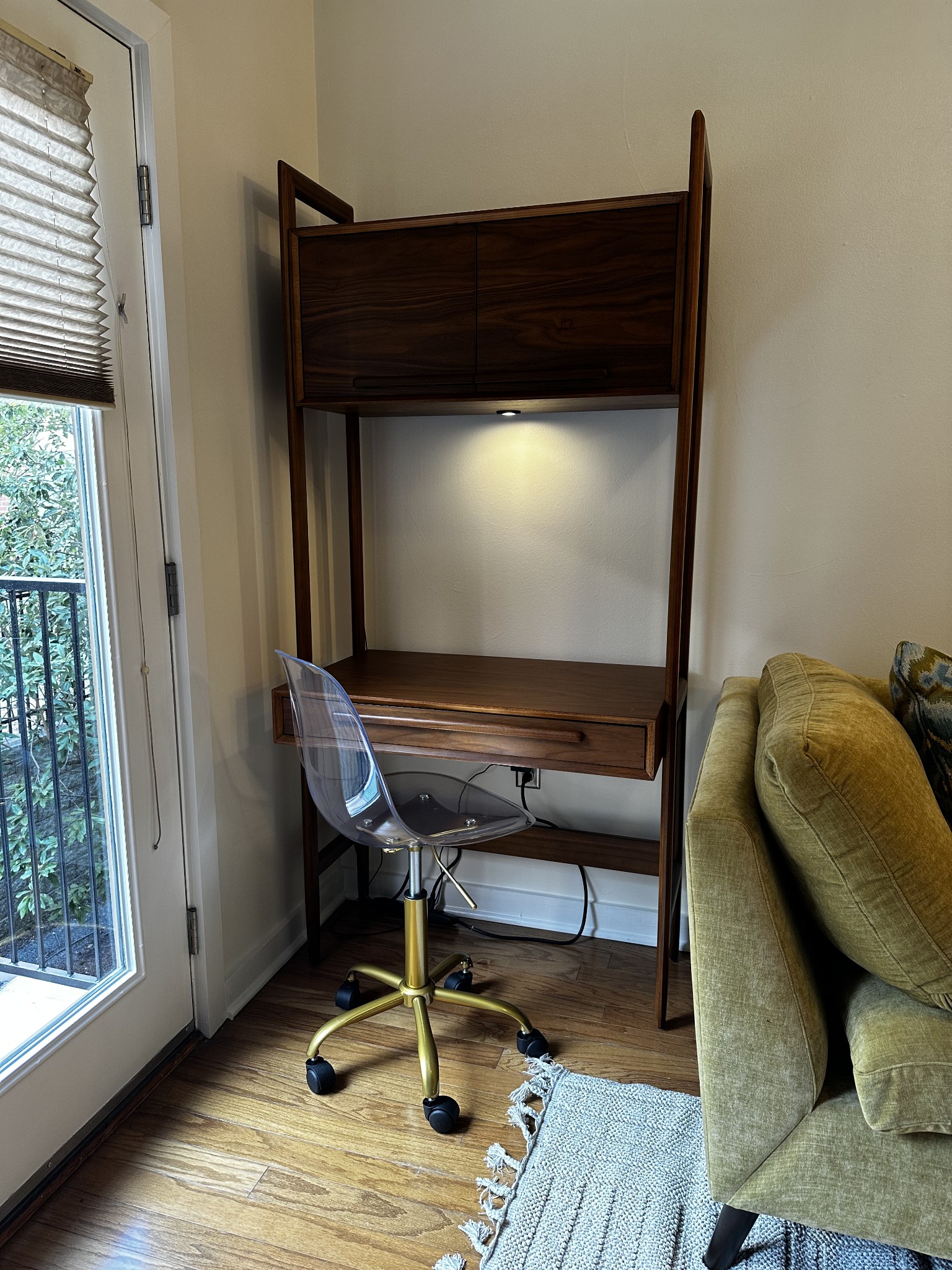 1803 Broadway Unit: 219