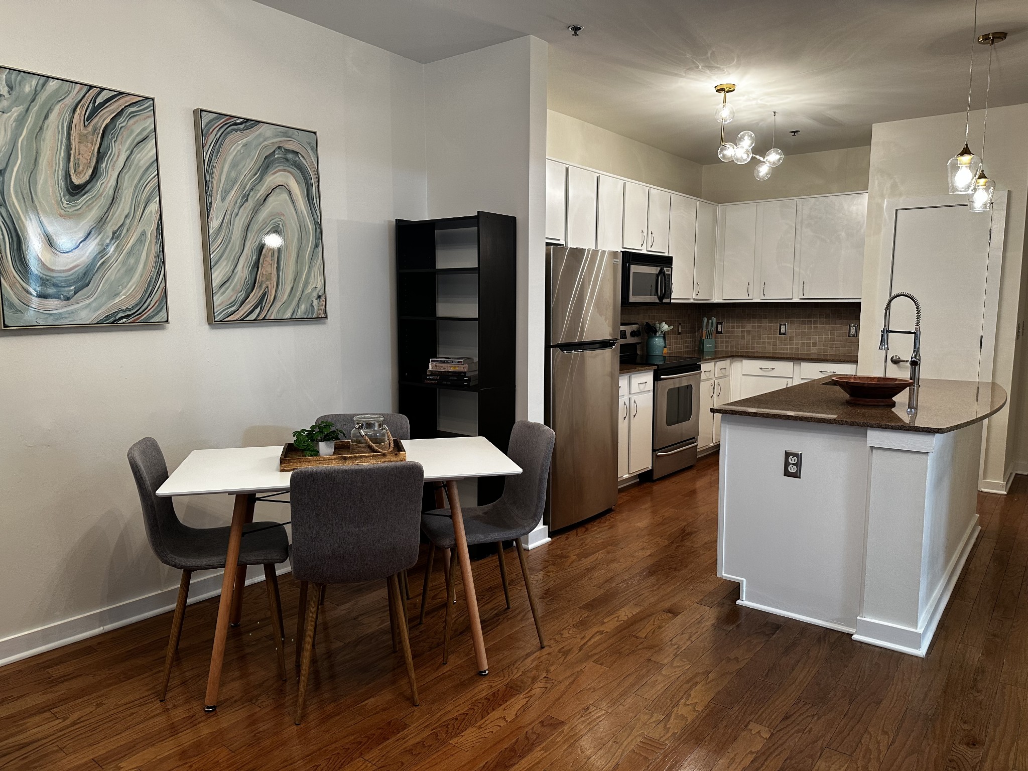 1803 Broadway Unit: 219