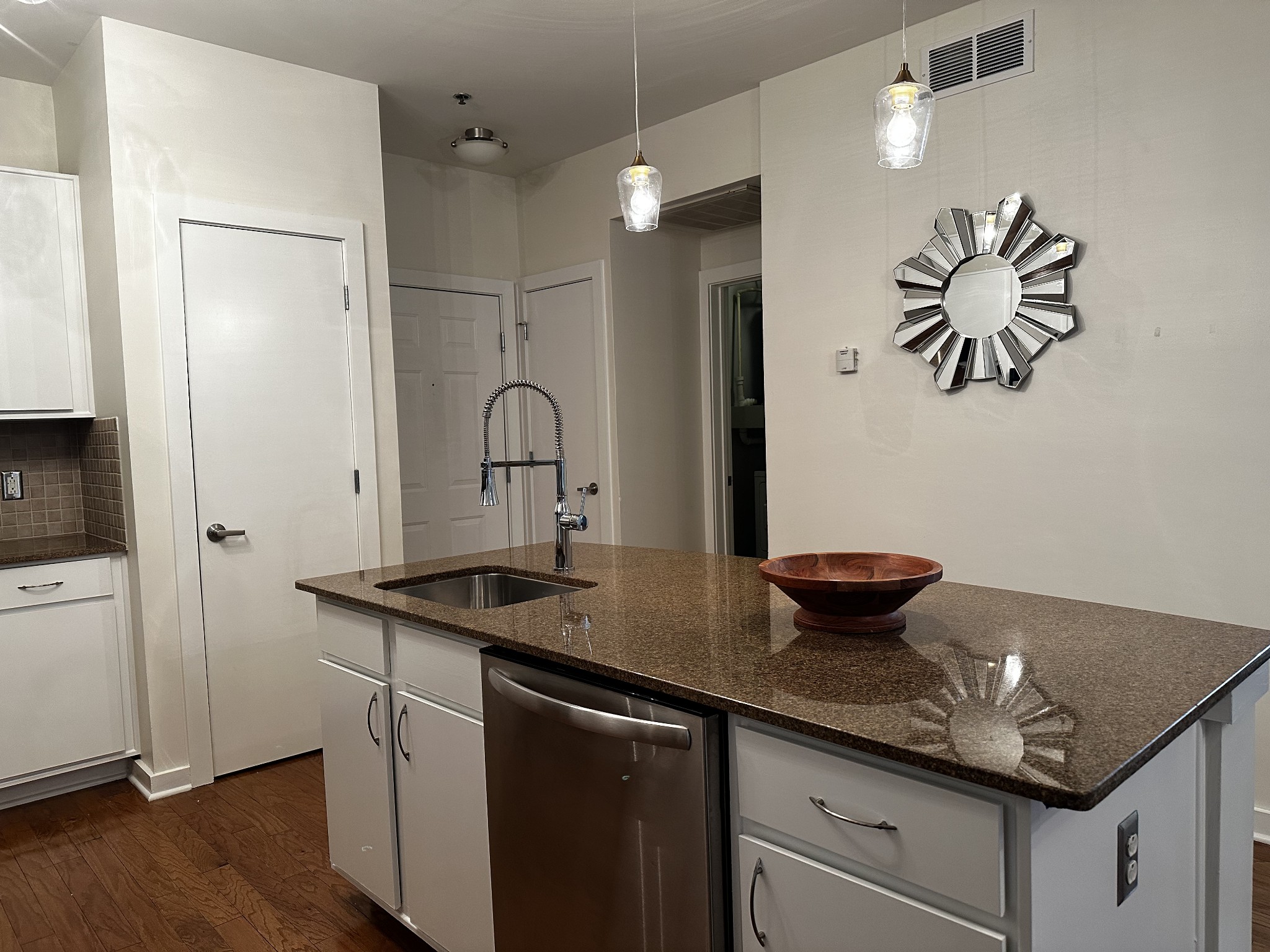 1803 Broadway Unit: 219