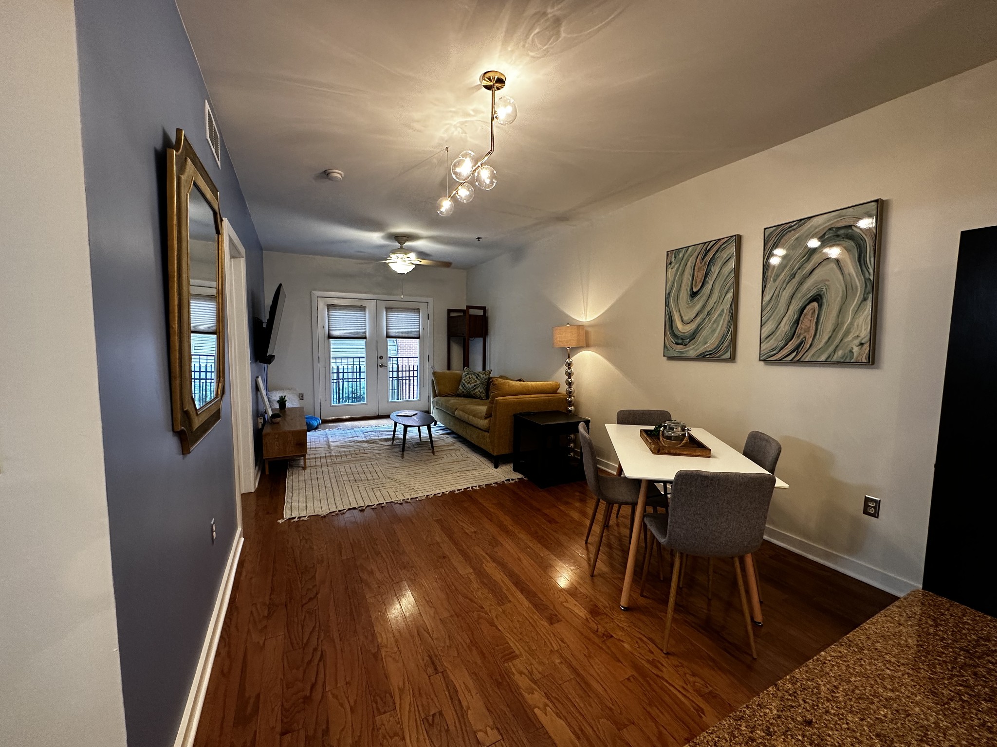 1803 Broadway Unit: 219