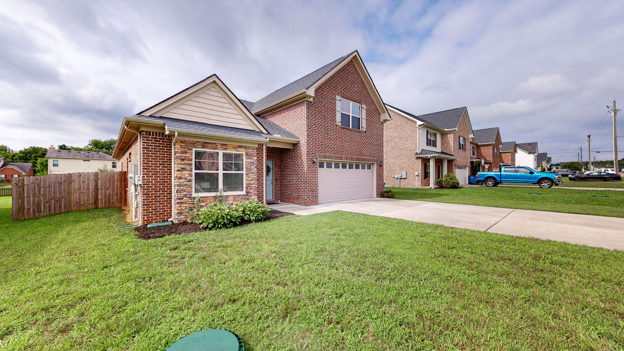 1019 Selous Dr