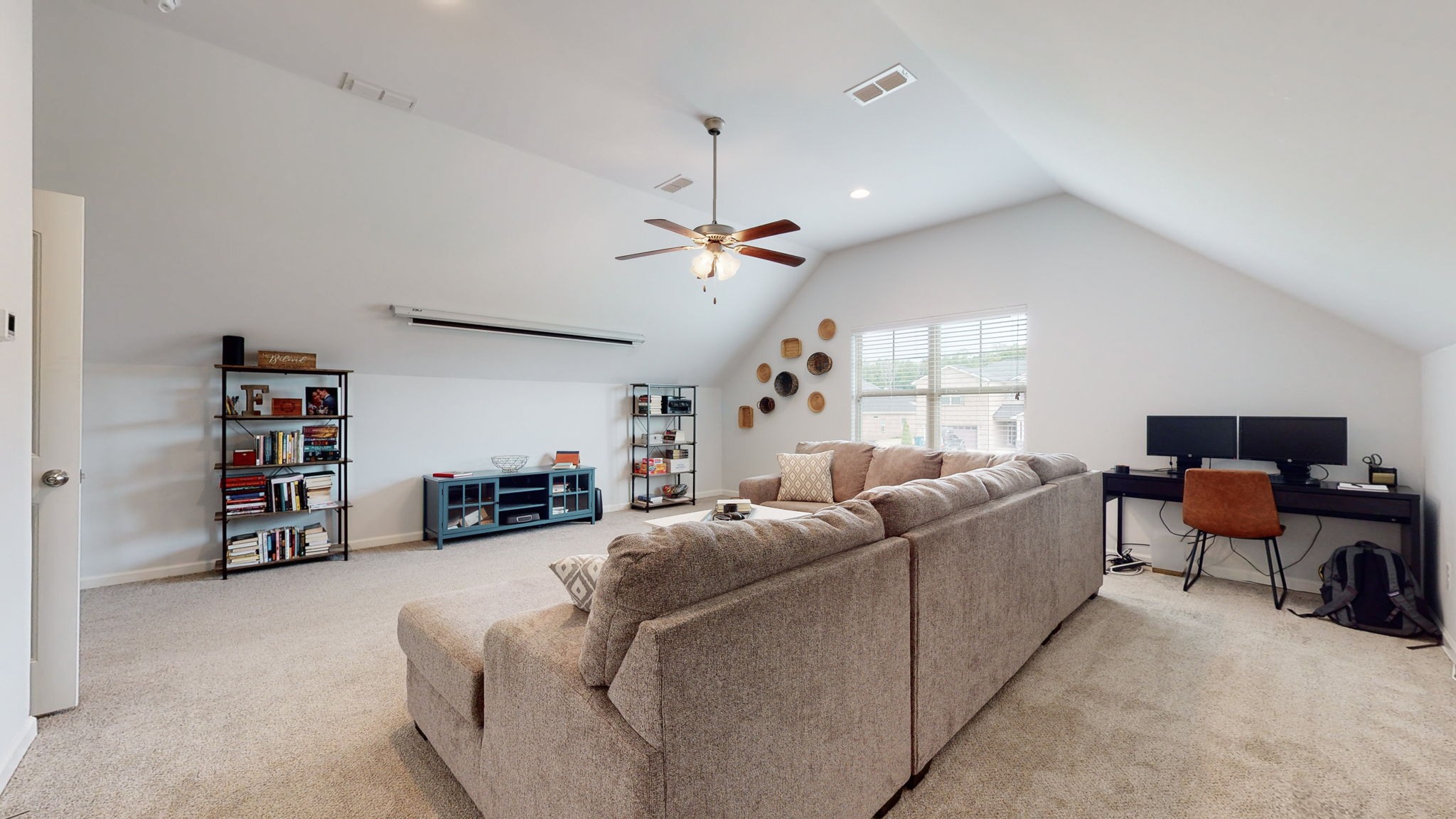 1019 Selous Dr