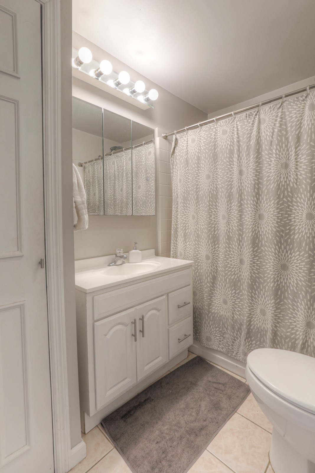 1714B Villa Pl