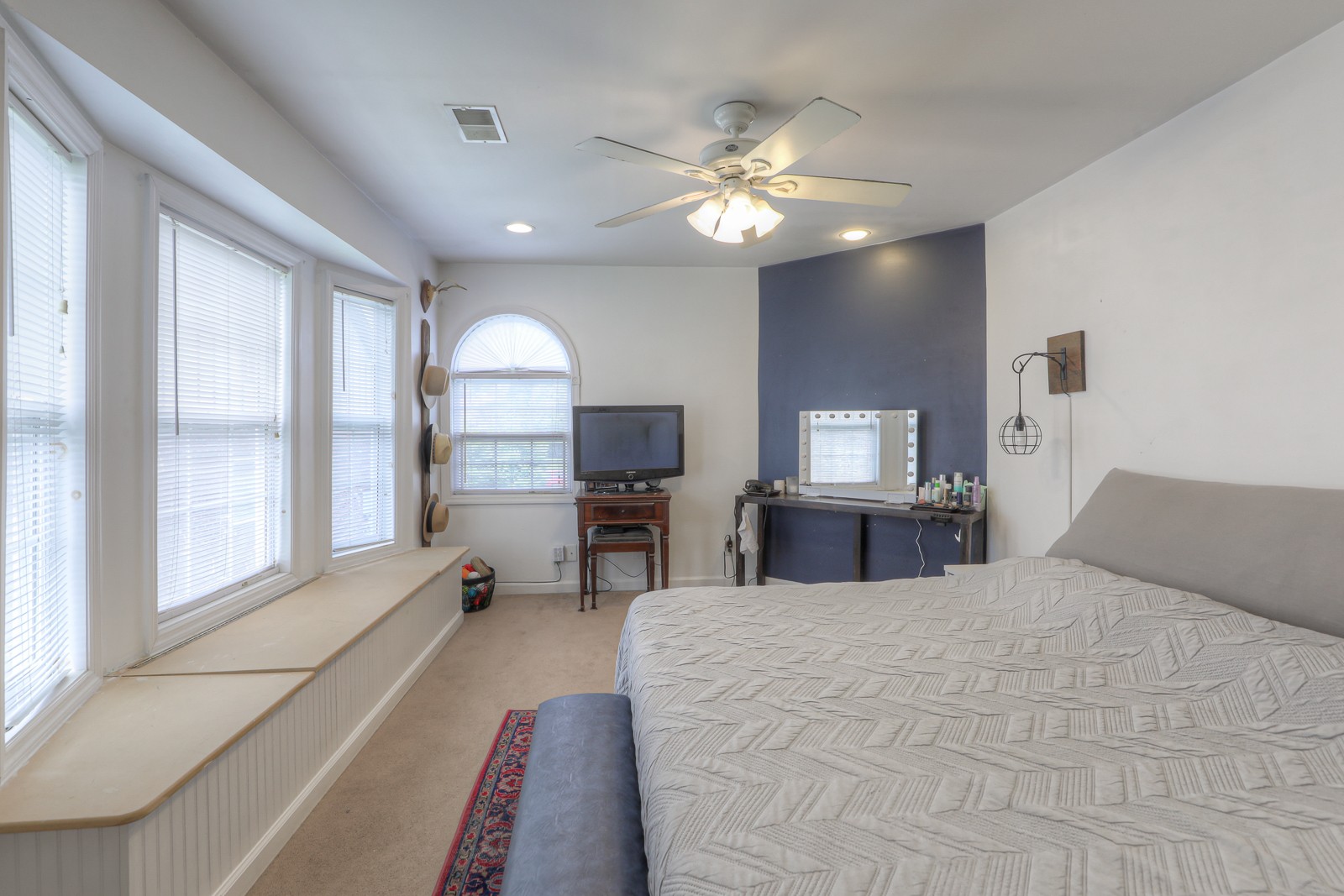 1714B Villa Pl