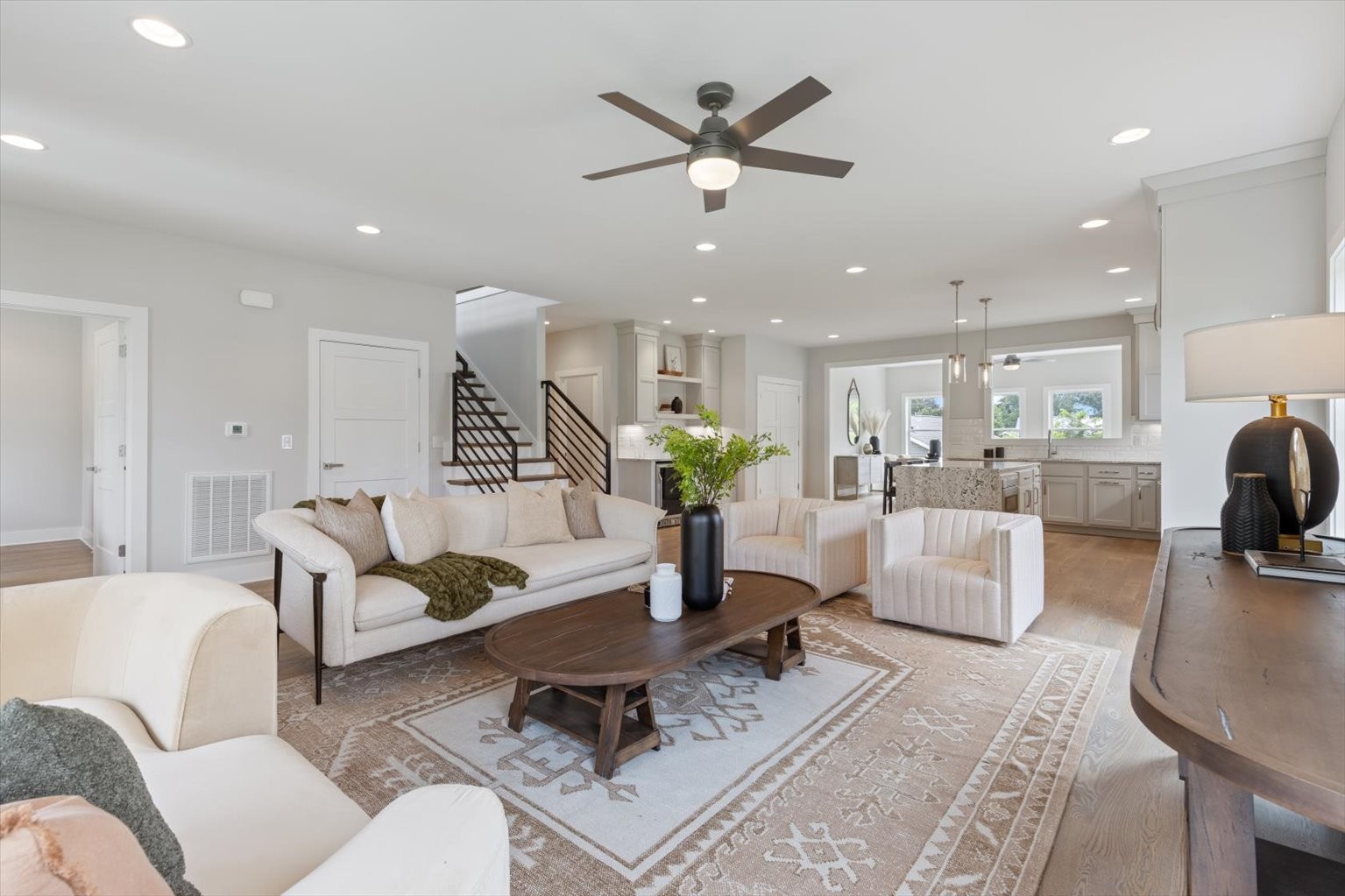 615 Newhall Dr