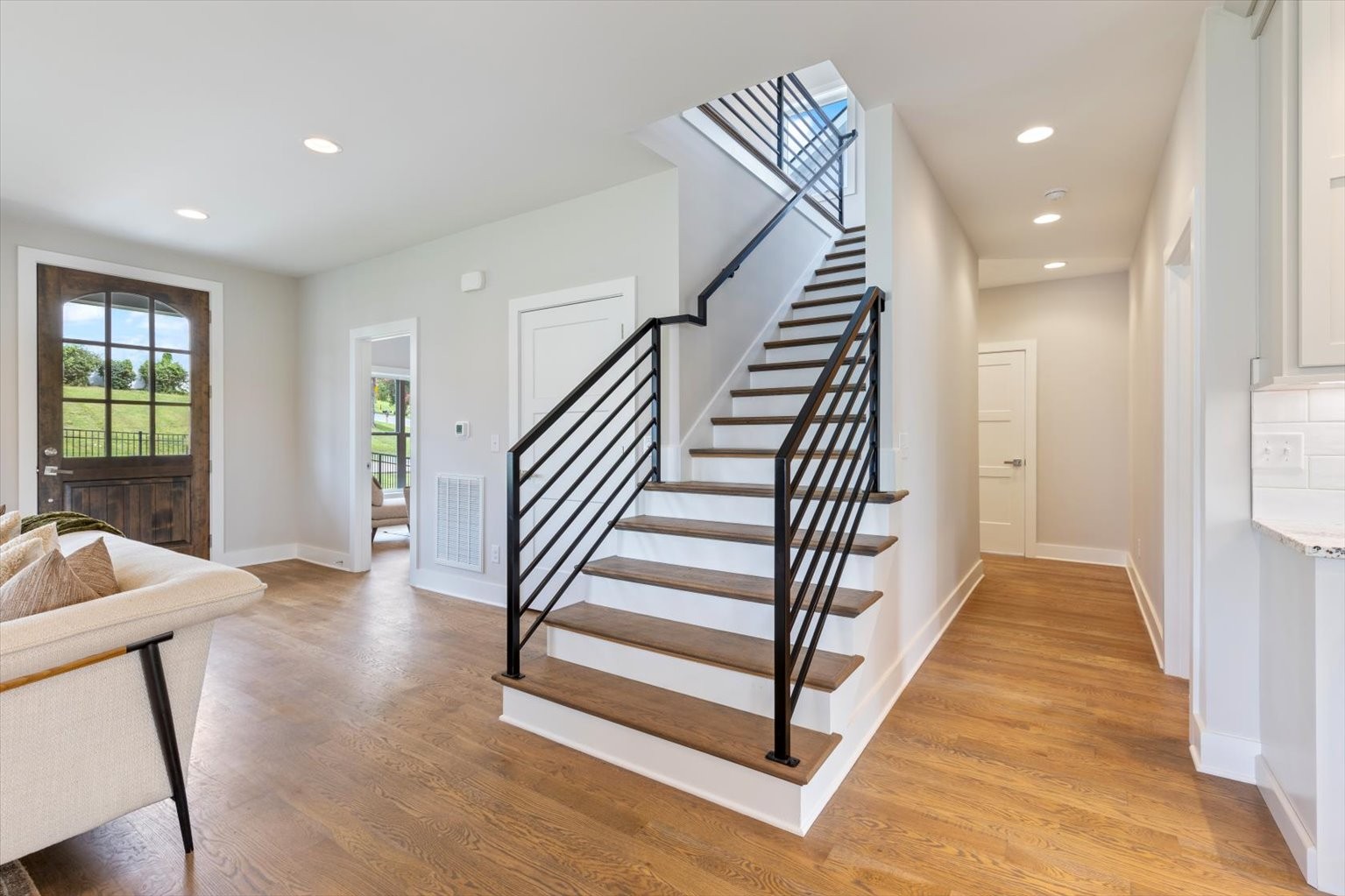 615 Newhall Dr