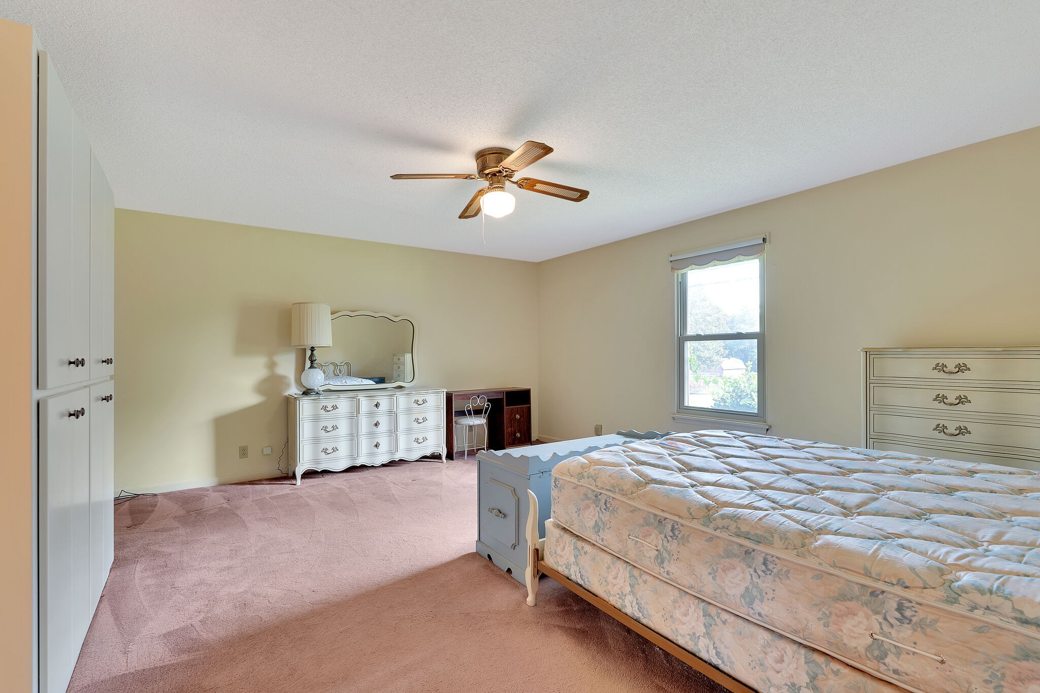 112 Juniper Dr