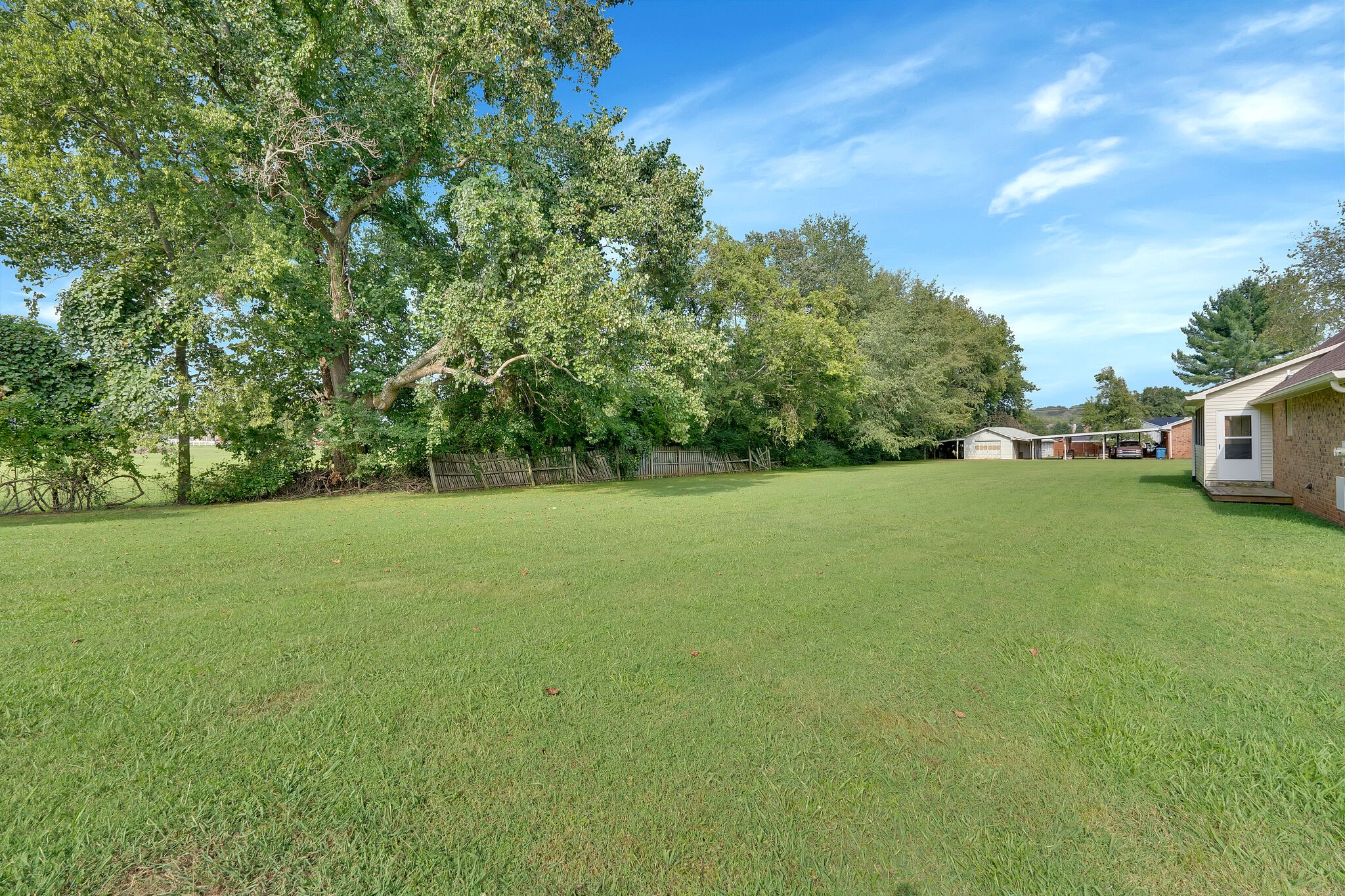 112 Juniper Dr