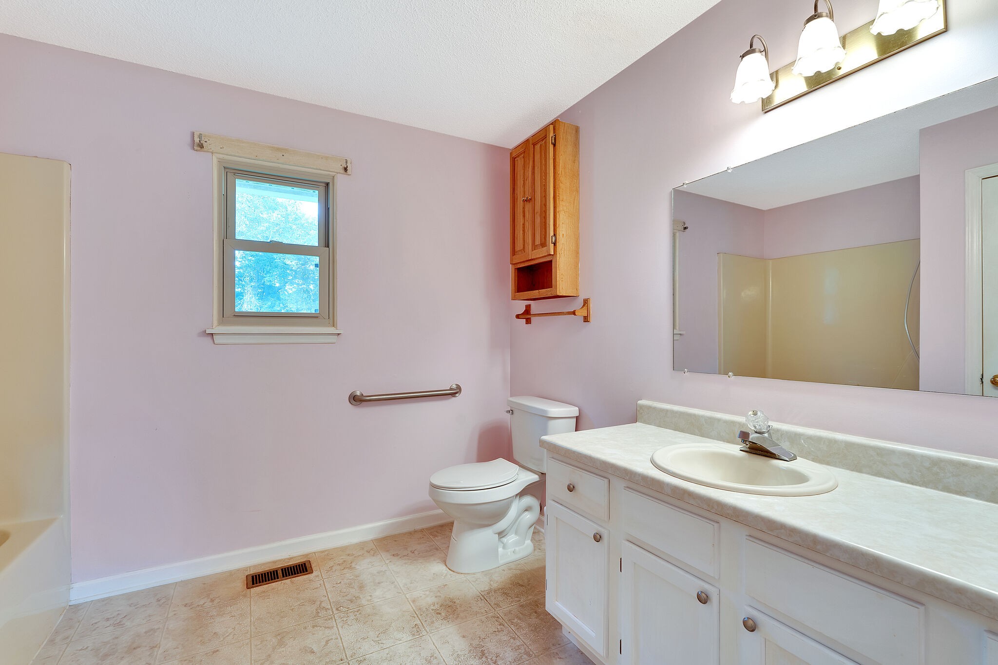 112 Juniper Dr