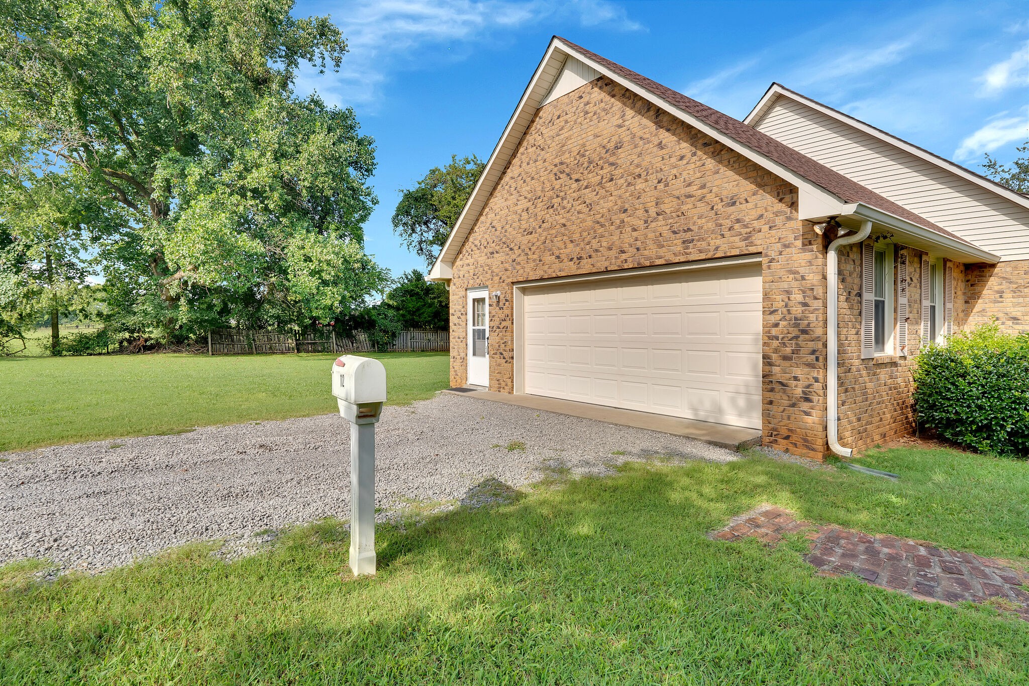 112 Juniper Dr