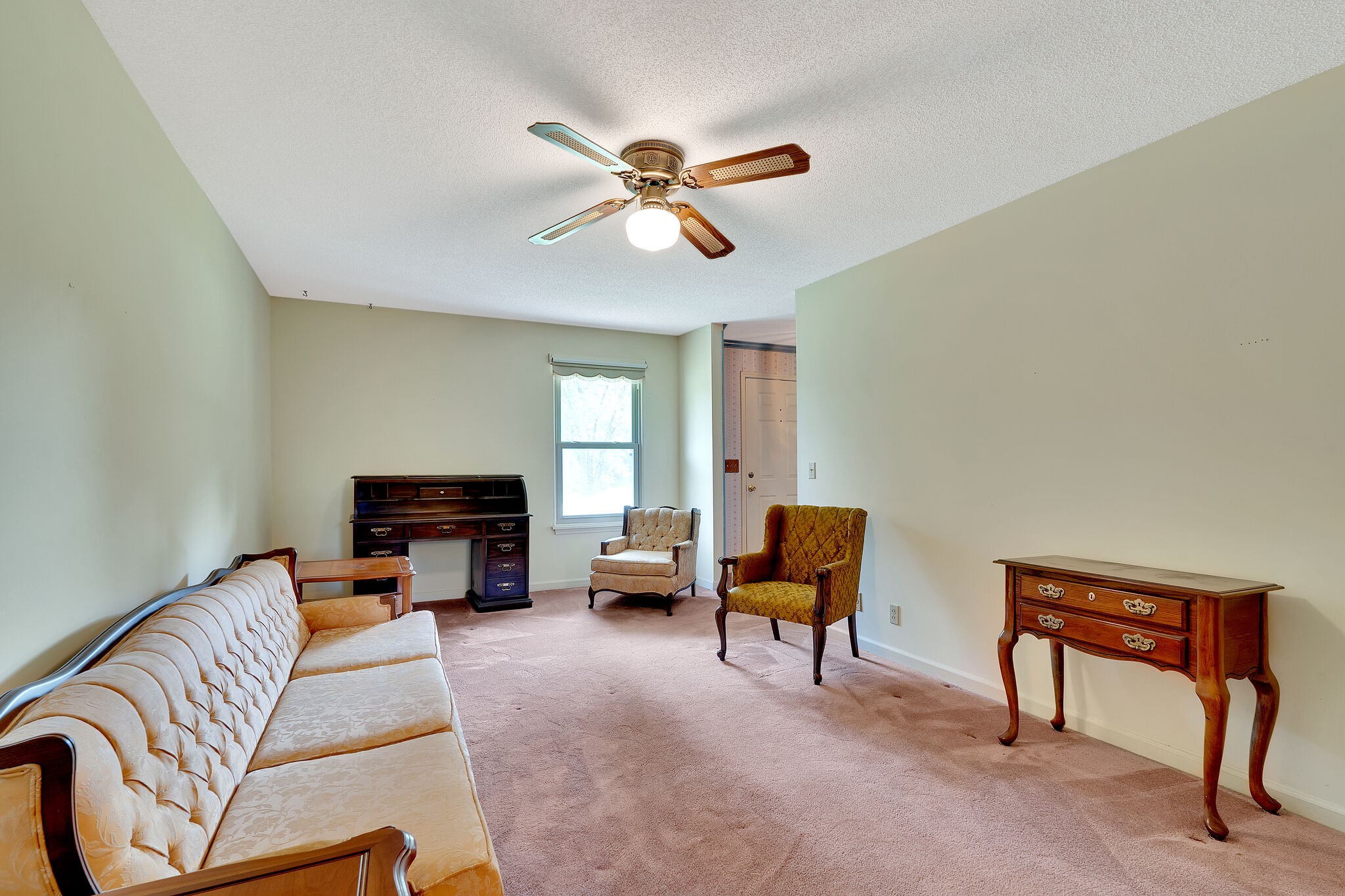 112 Juniper Dr