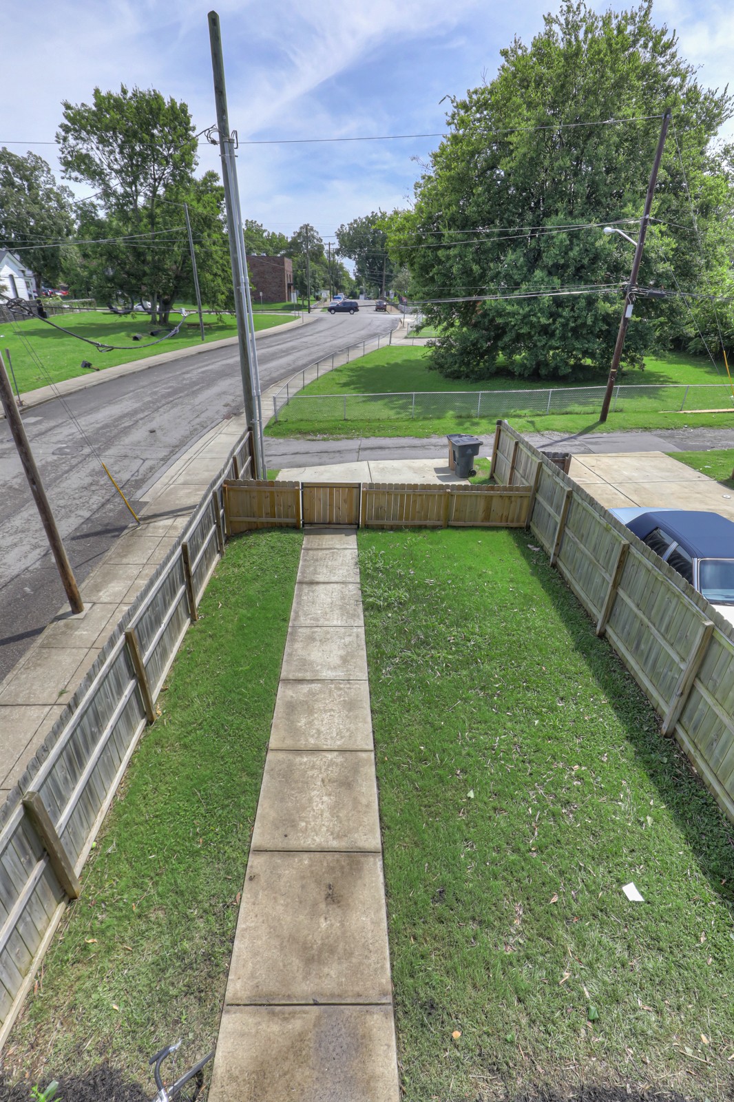 717 Stockell St