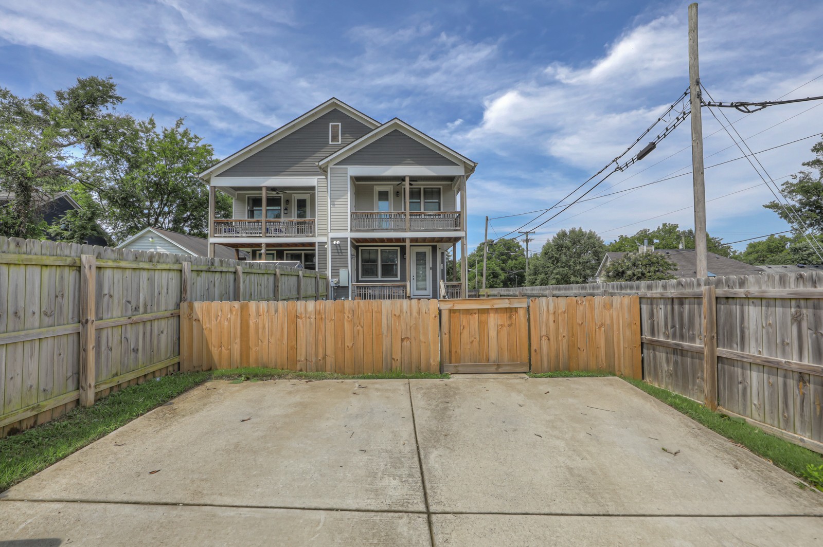 717 Stockell St