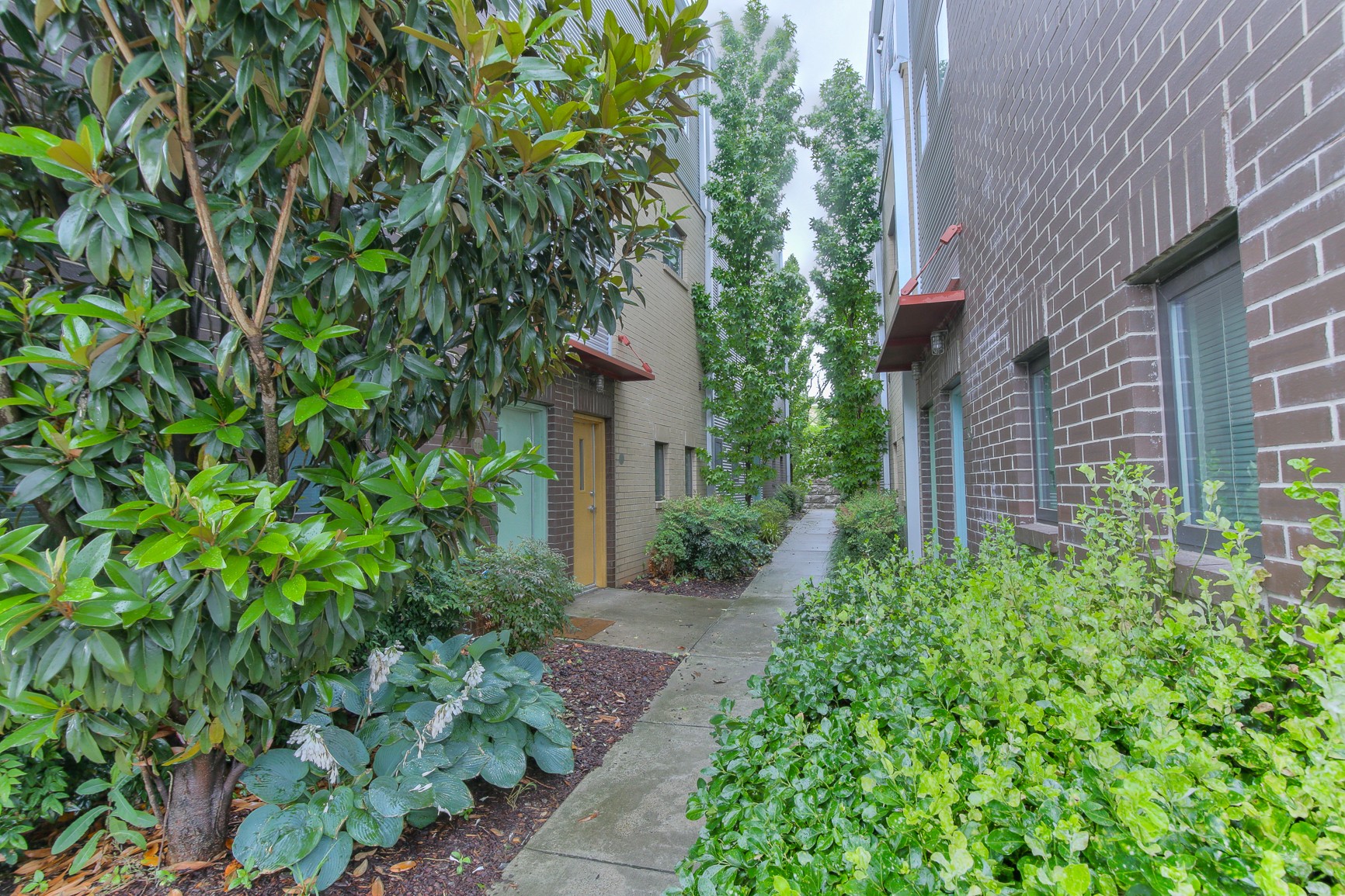 1225 4th Ave, S Unit: 211
