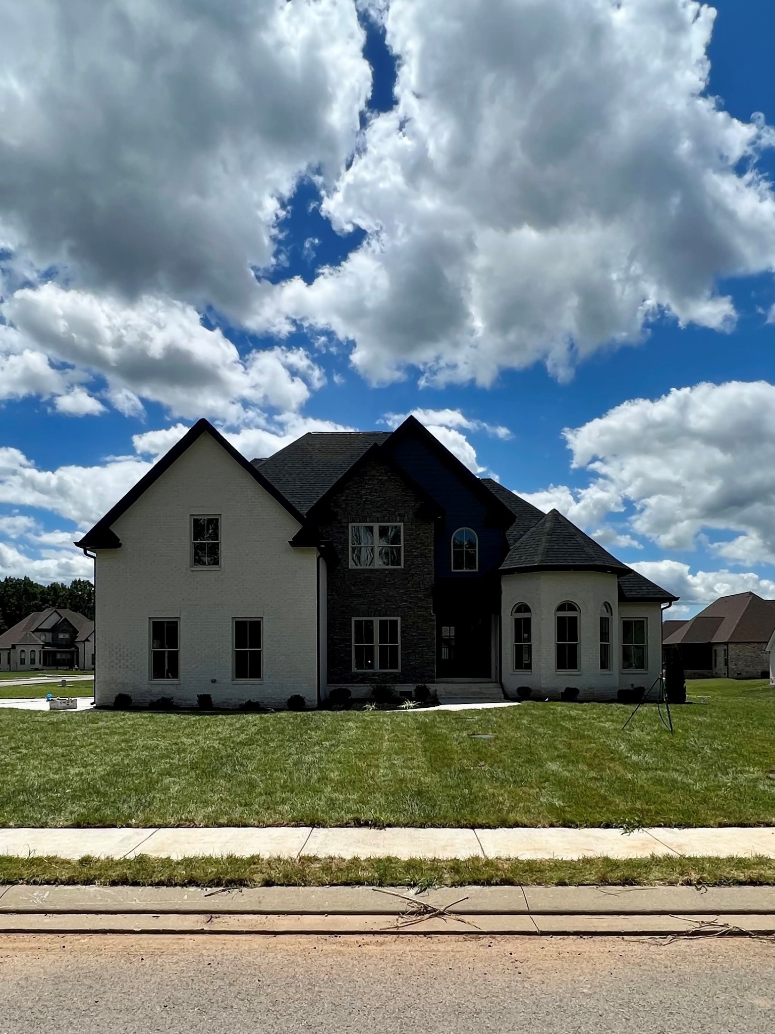 1102 Alex Walker Dr