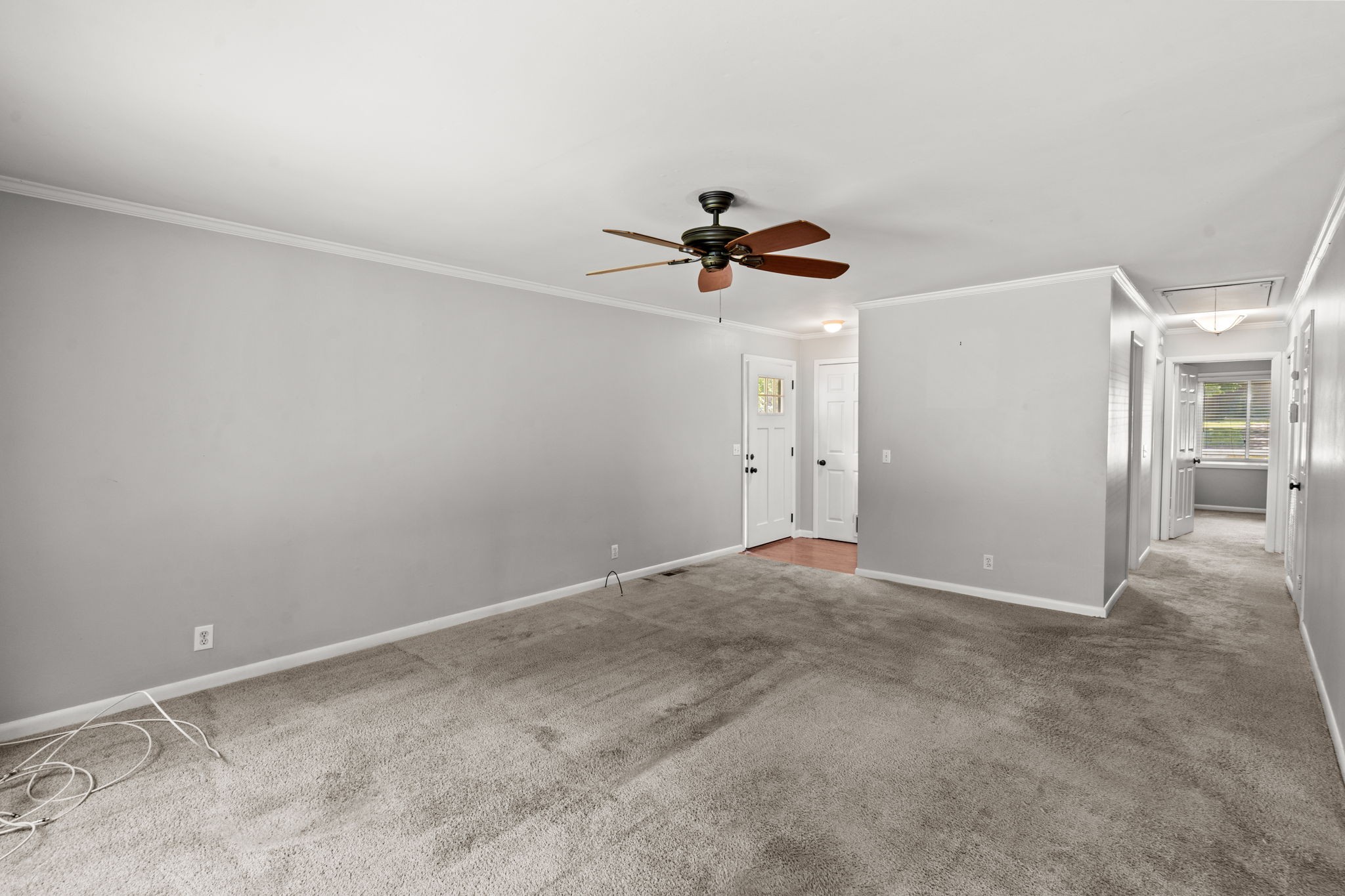 560 Doral Country Dr
