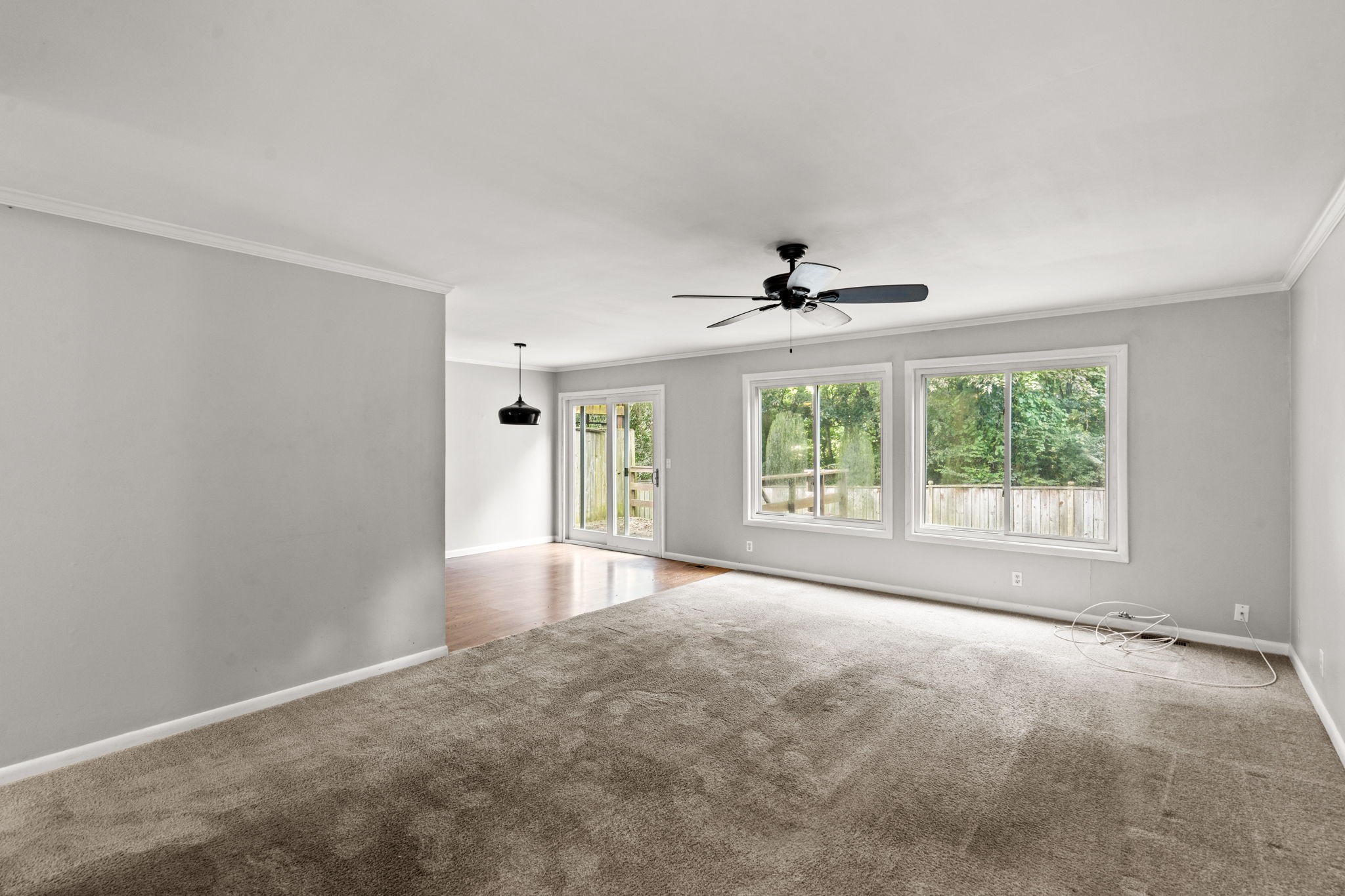 560 Doral Country Dr