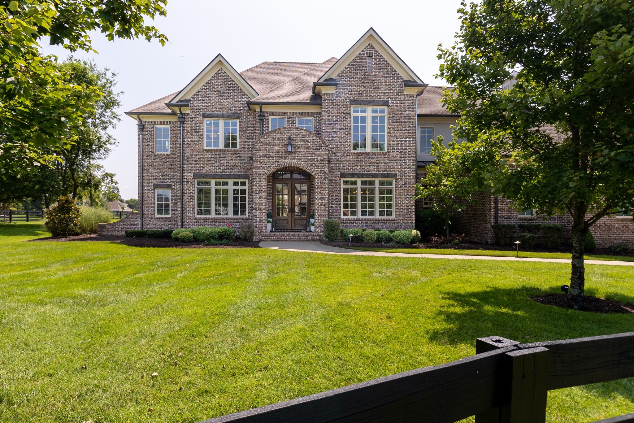 5540 Hawks Landing Dr