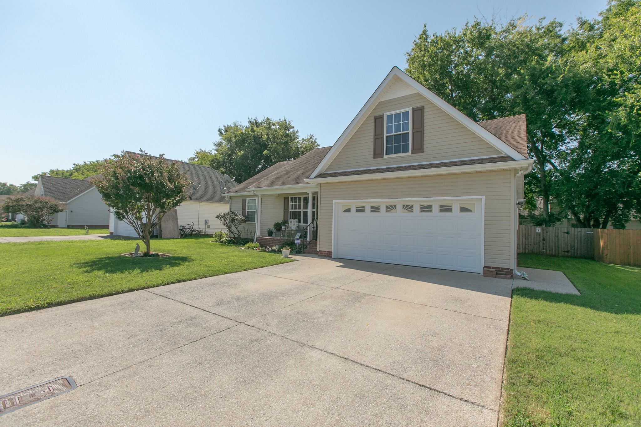 2825 Waywood Dr