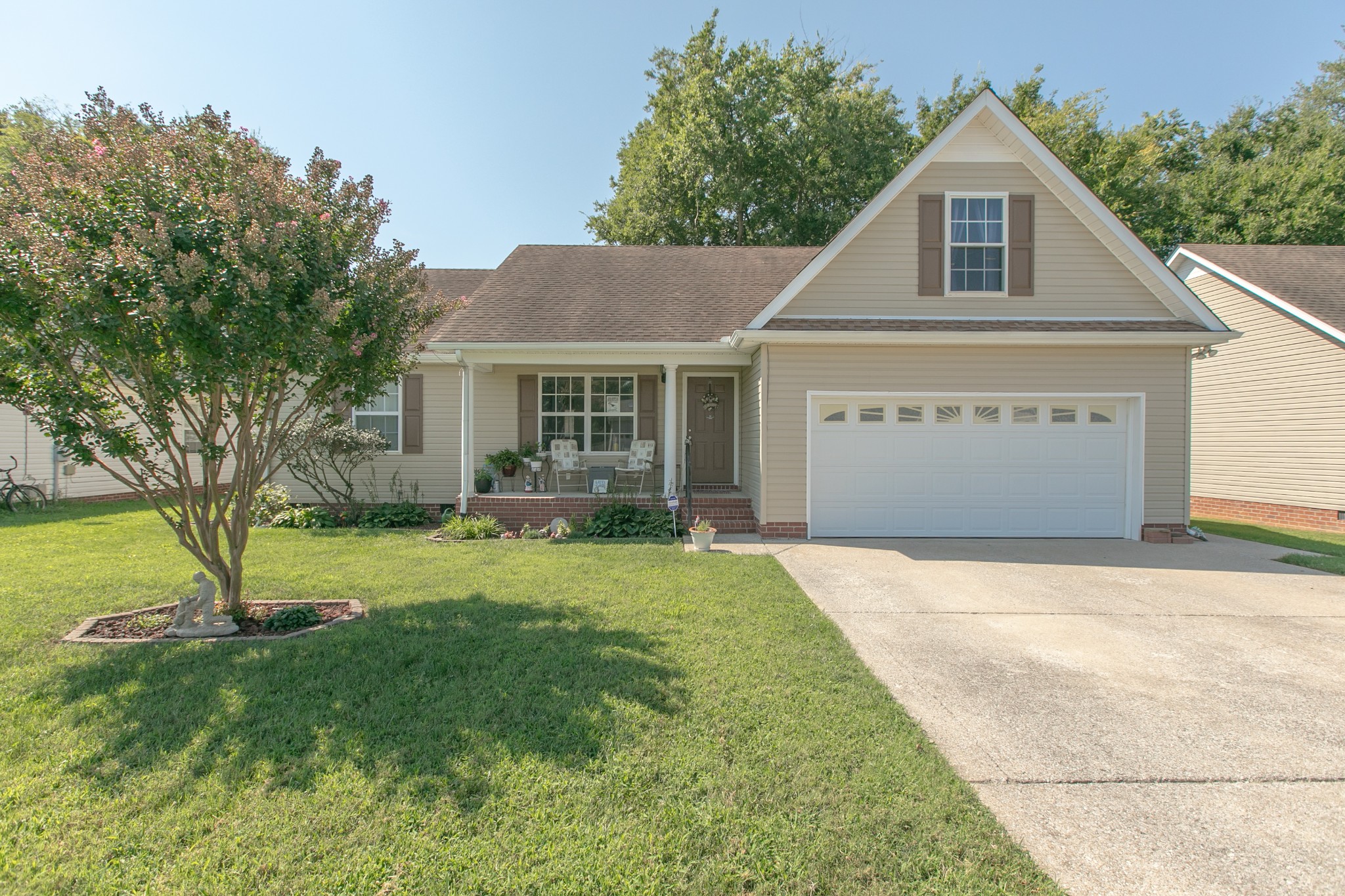 2825 Waywood Dr