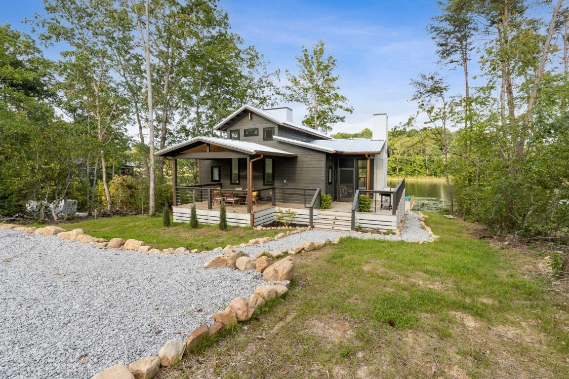 197 Hemlock Cove