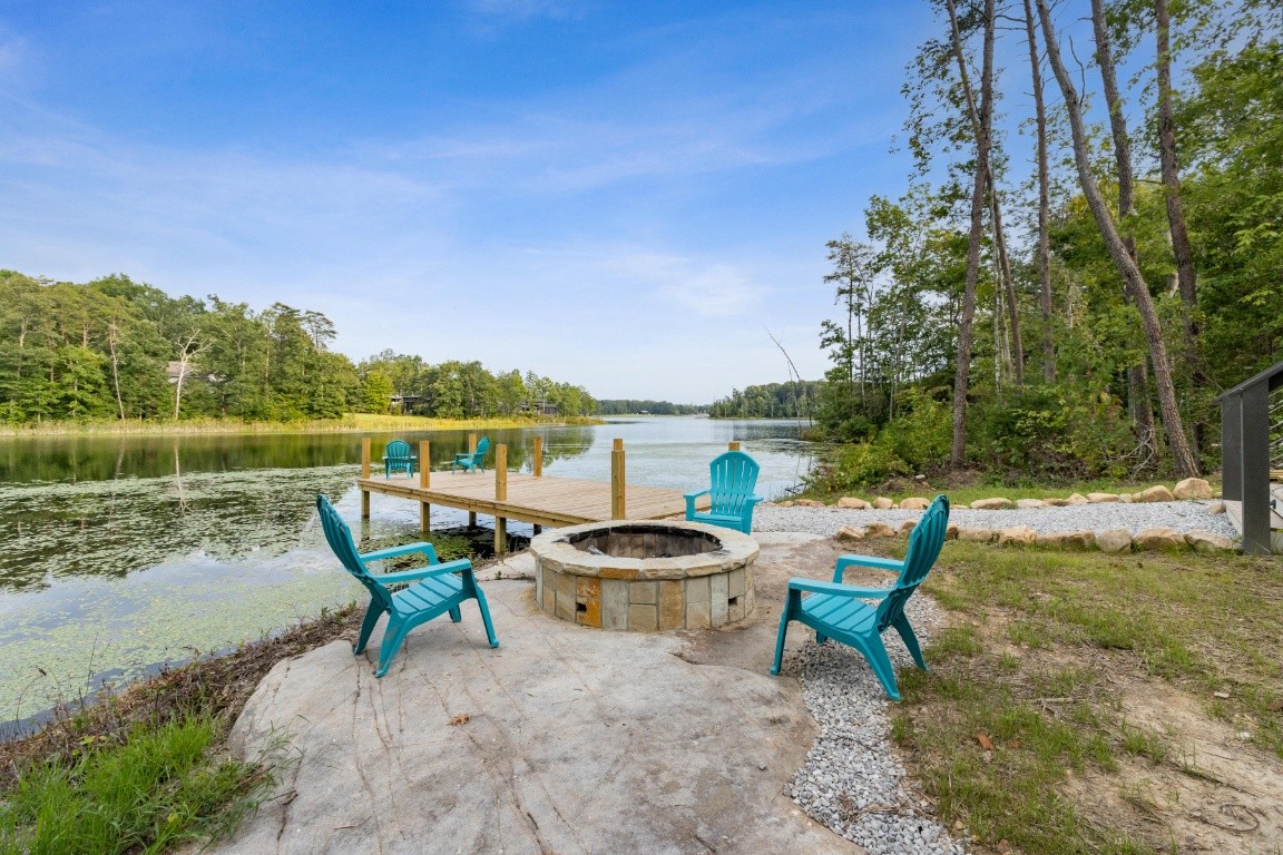 197 Hemlock Cove