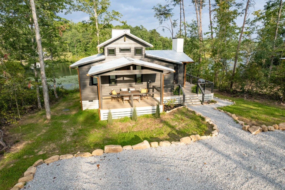 197 Hemlock Cove