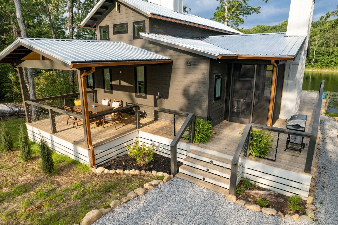 197 Hemlock Cove