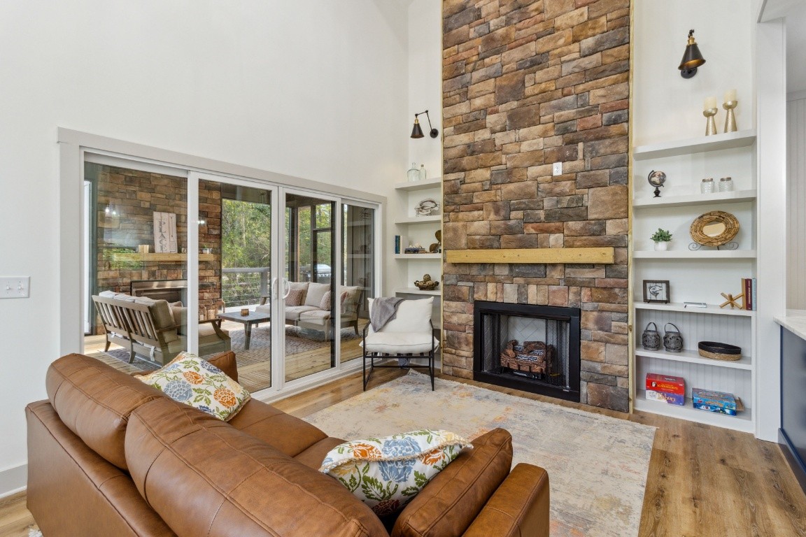 197 Hemlock Cove