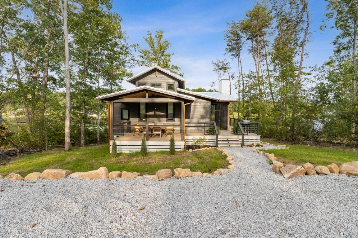 197 Hemlock Cove