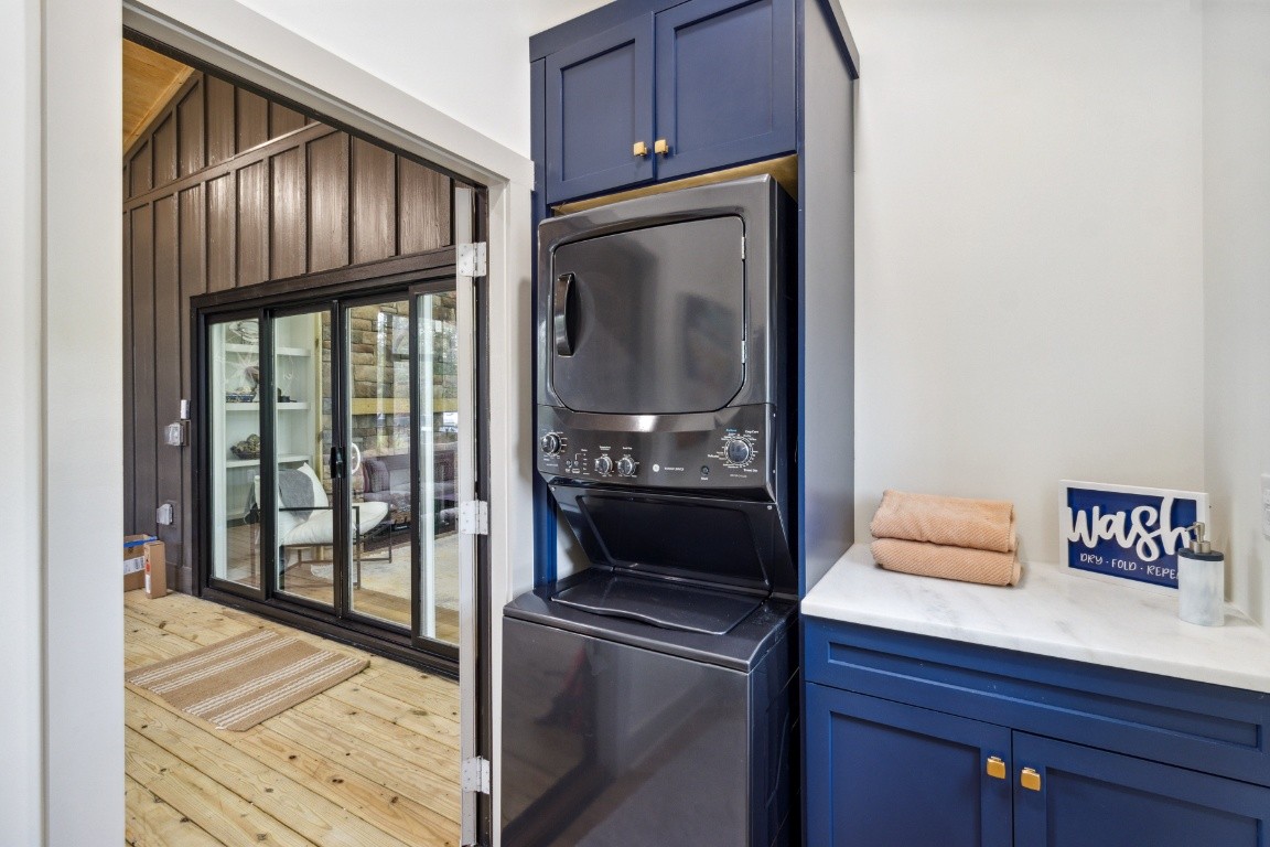 197 Hemlock Cove