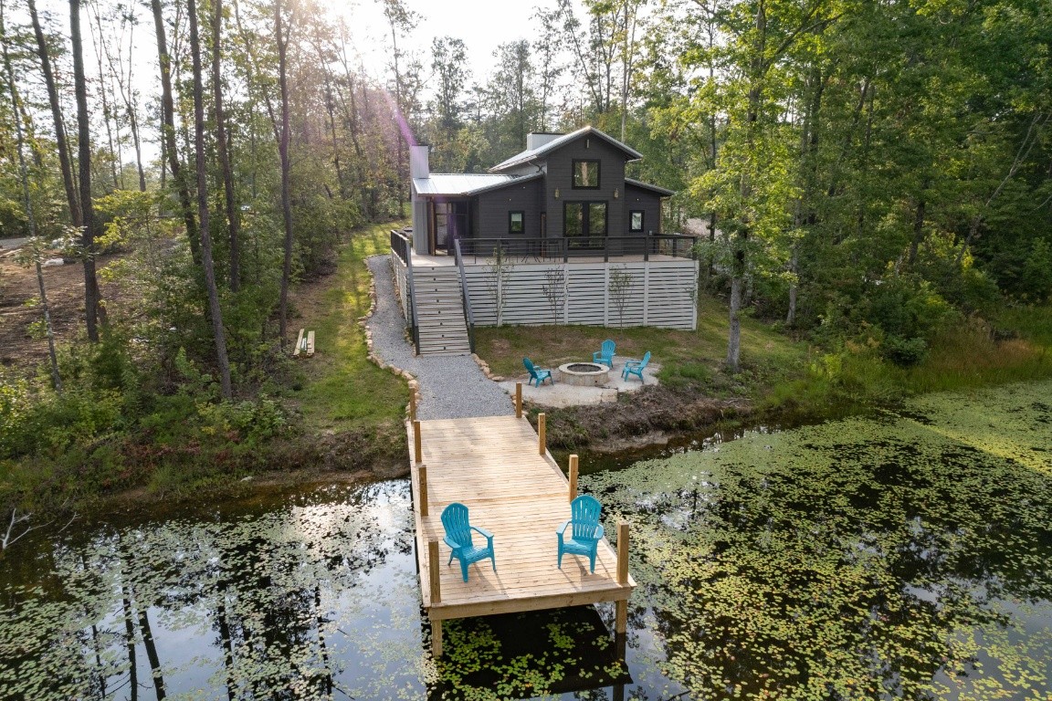 197 Hemlock Cove