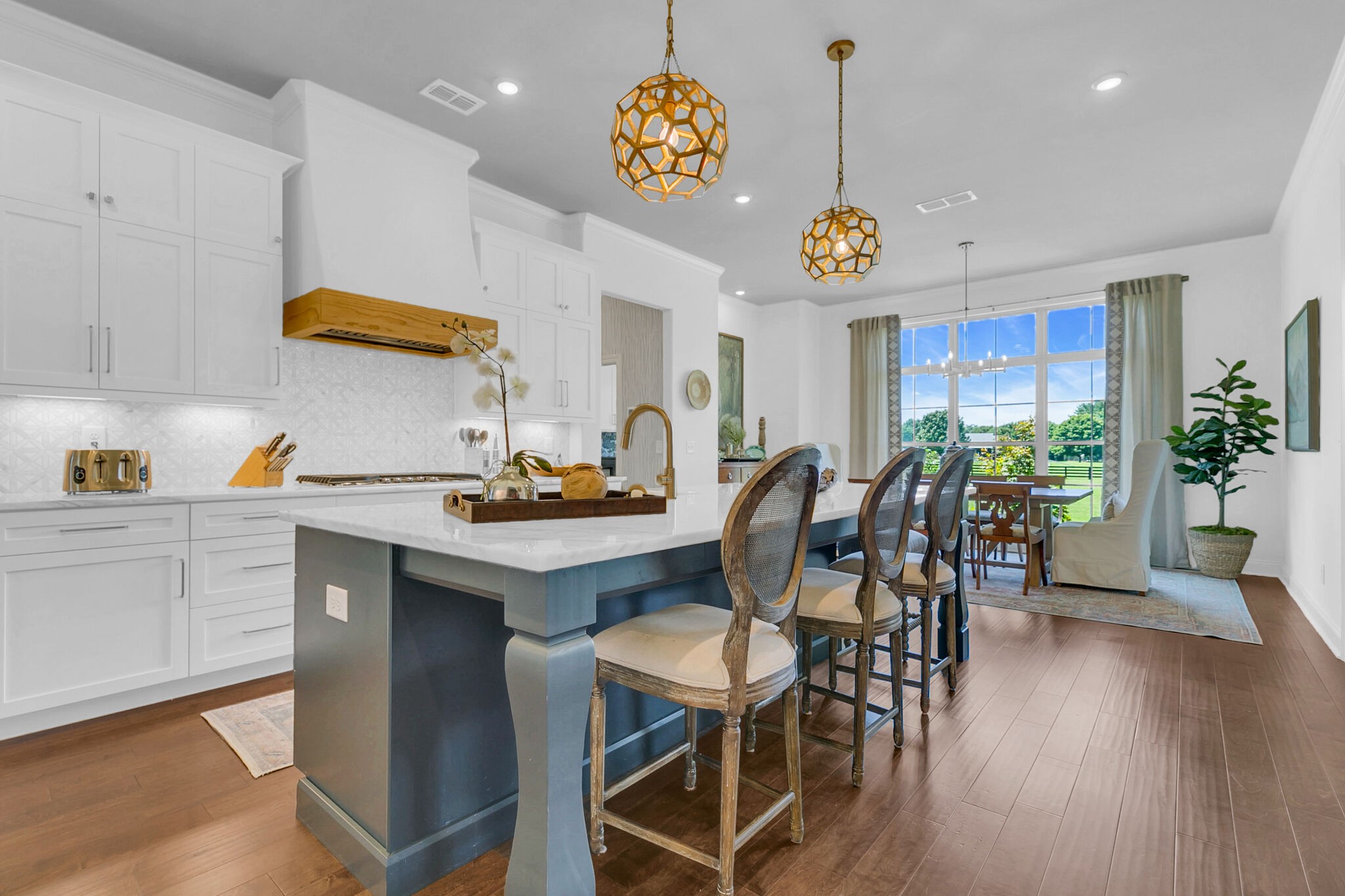 2109 Irby Ln