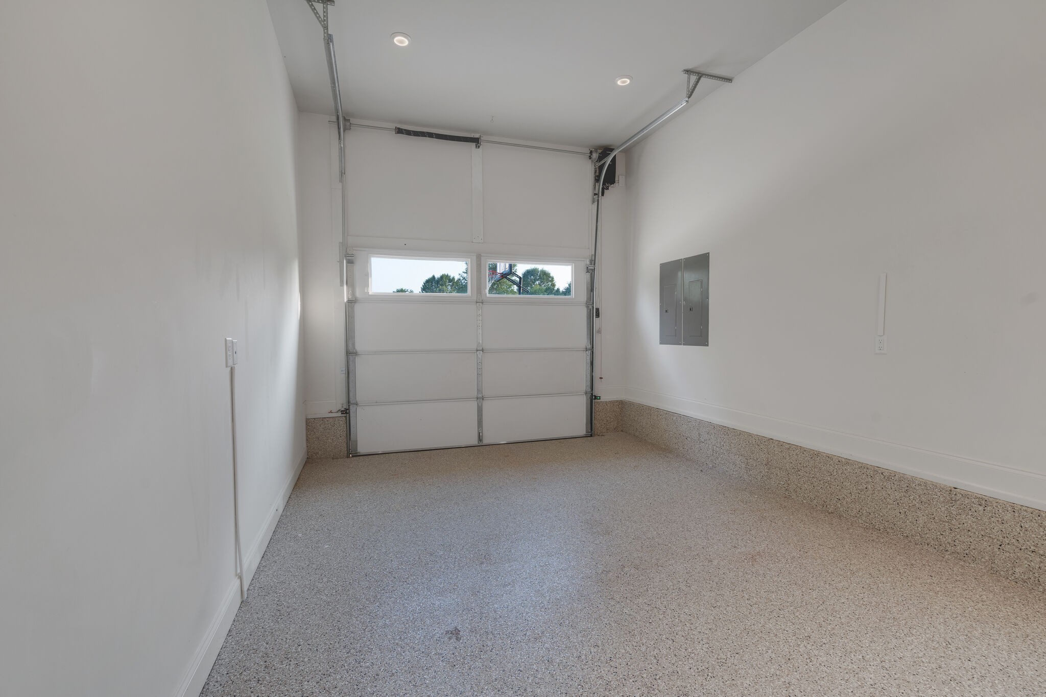 2109 Irby Ln