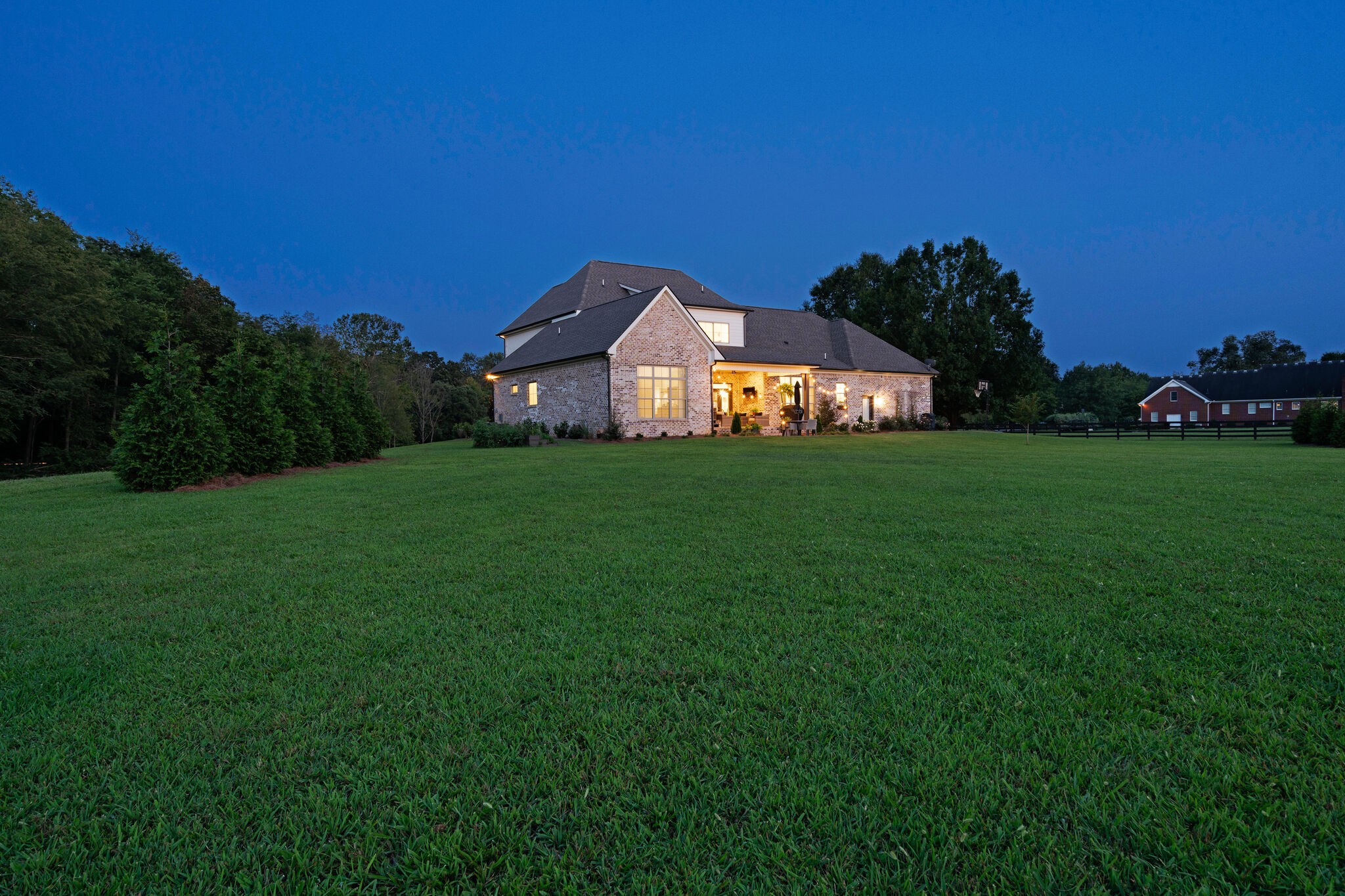 2109 Irby Ln